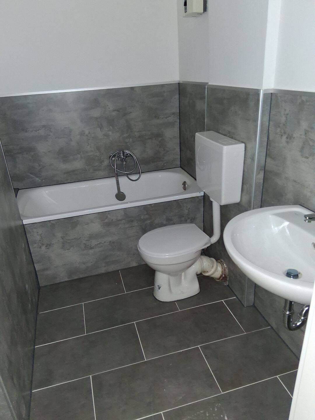 °°° Teilrenovierte 2,0 Zimmer-Wohnung im 5.OG, mit Aufzug °°°, 46149 Oberhausen (Alsfeld Buschhausen Schwarze Heide Stadtmitte Sterkrade-Mitte)
