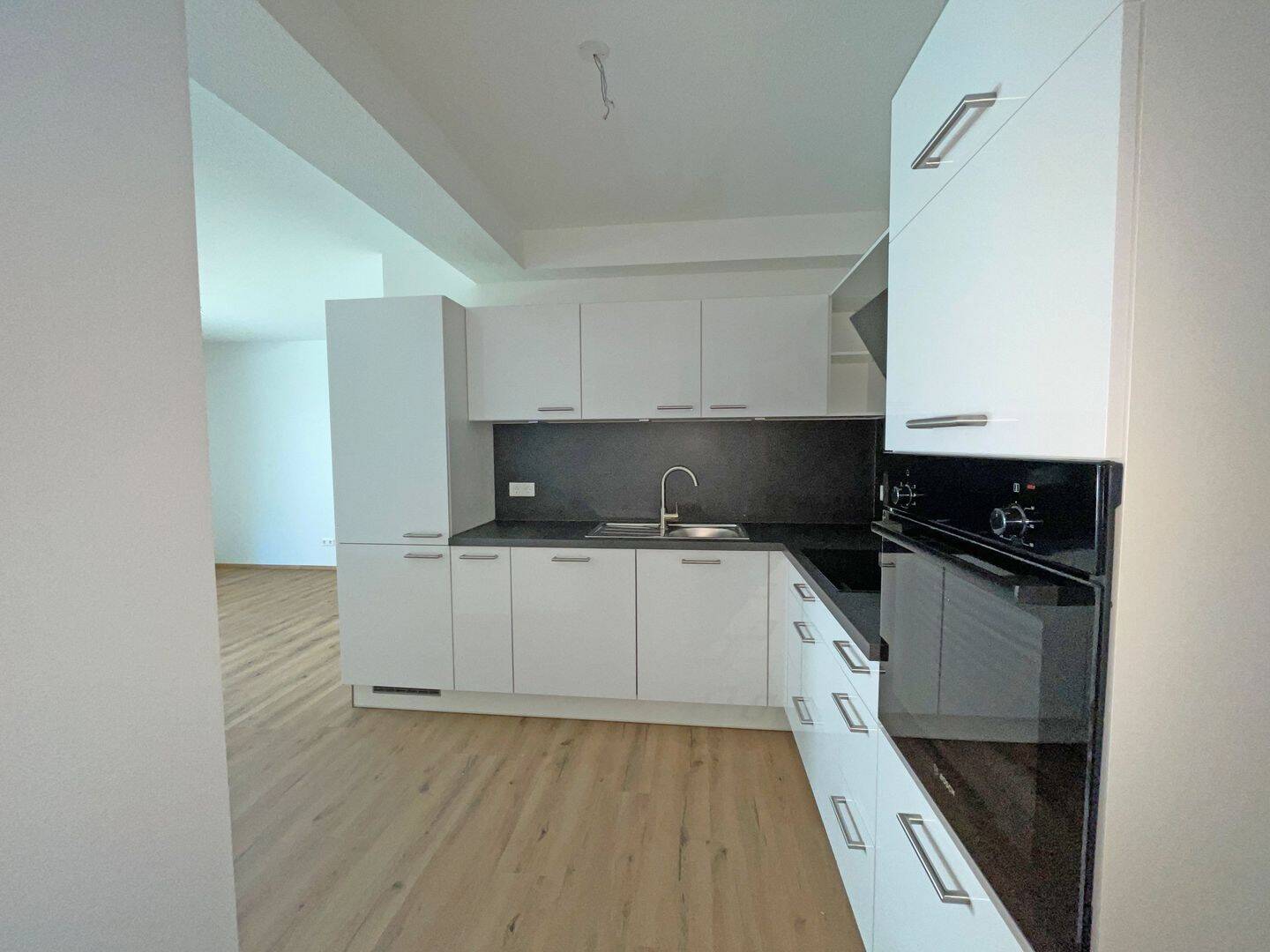 Erstbezug: Großzügige 3,5-Zimmer-Wohnung mit großer Terrasse, 88212 Ravensburg