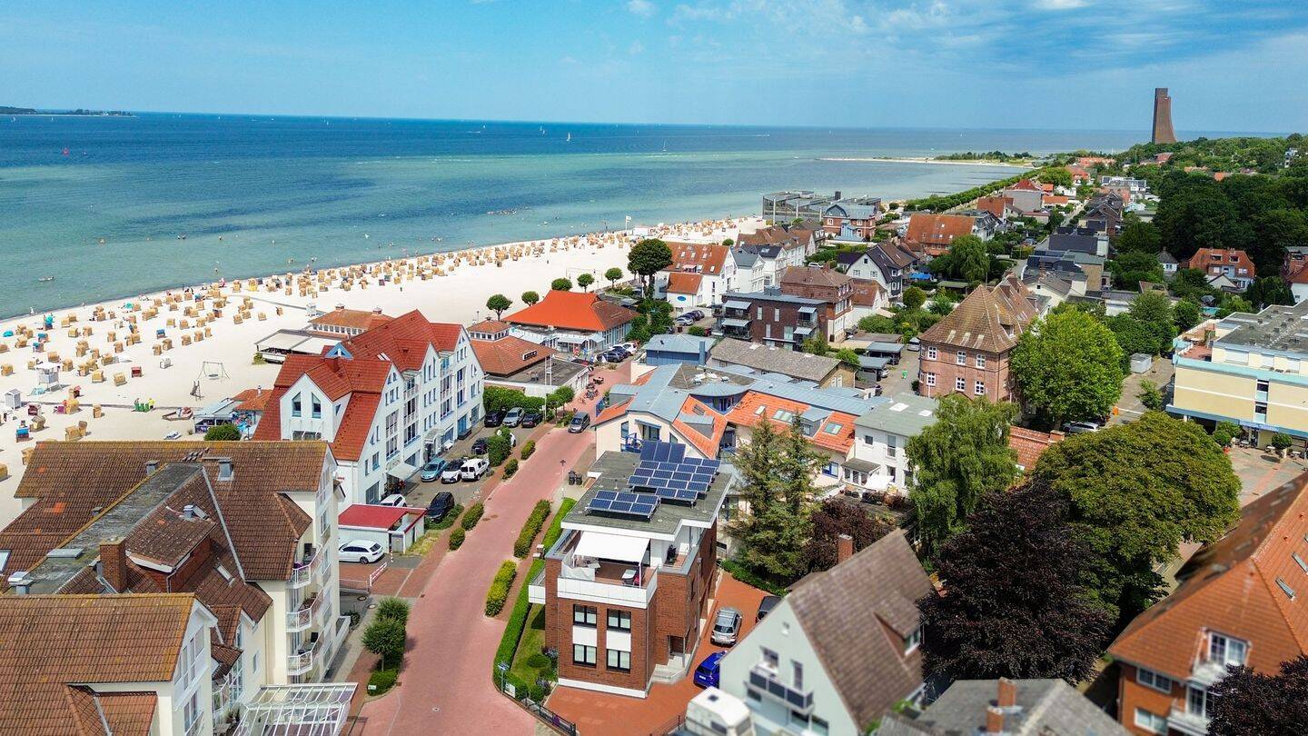 Architektenhaus mit Aufzug & Fördeblick in Bestlage von Laboe, 24235 Laboe