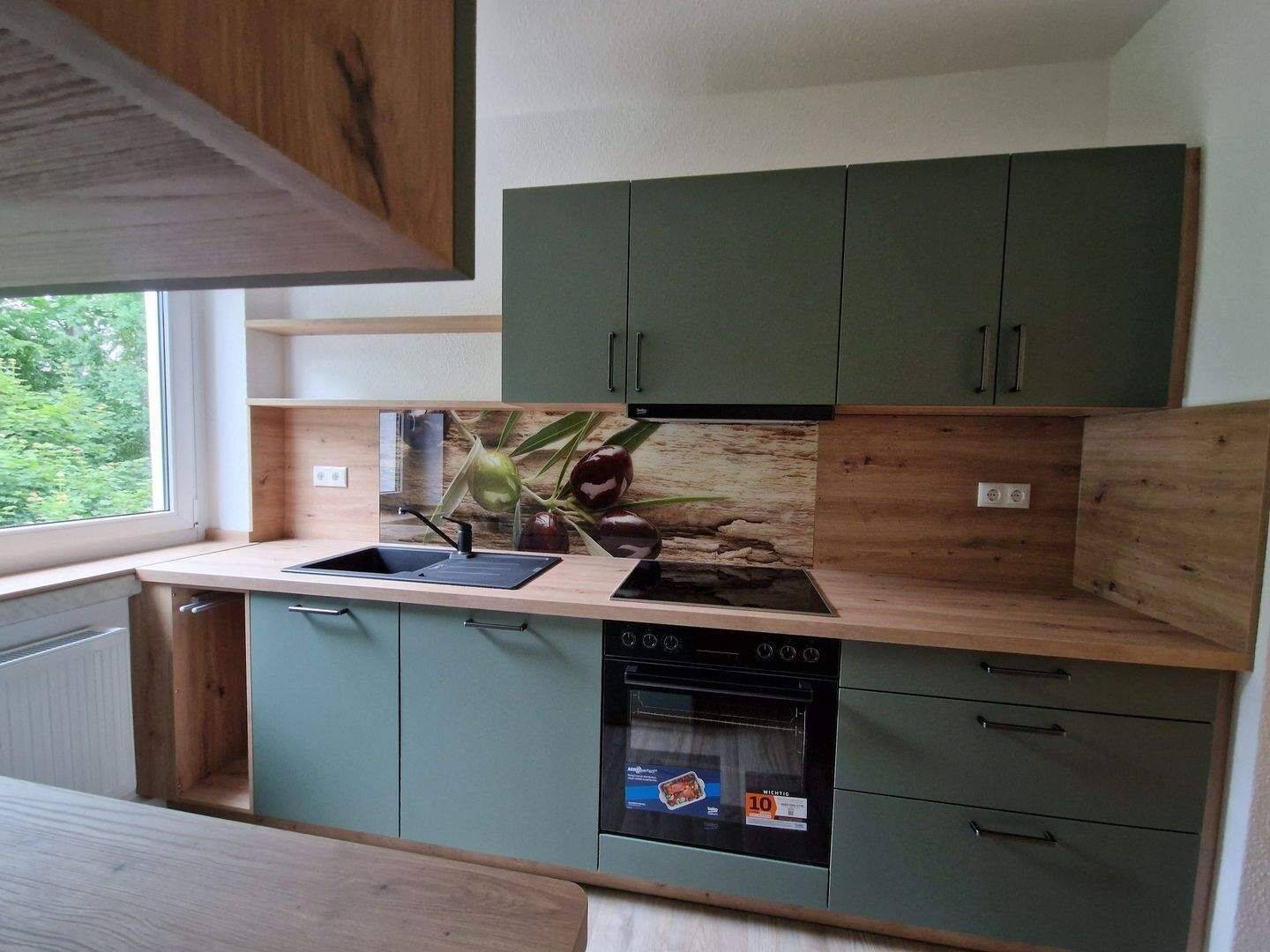 # Brandneue Wohnung mit komplett neuer Einbauküche #, 9557 Flöha
