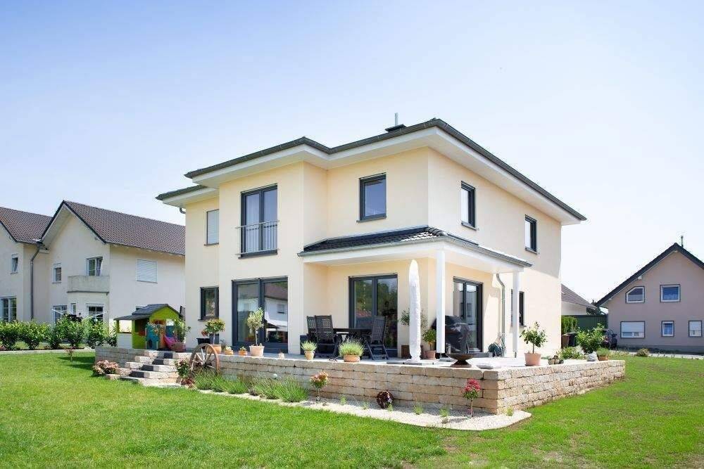 Beste Lage in Koblenz !! Karthause !! Neubau von zwei modernen und massiven Einfamilienhäusern mit großem Garten !!, 56075 Koblenz (Karthause Mitte Oberwerth Stolzenfels Süd)