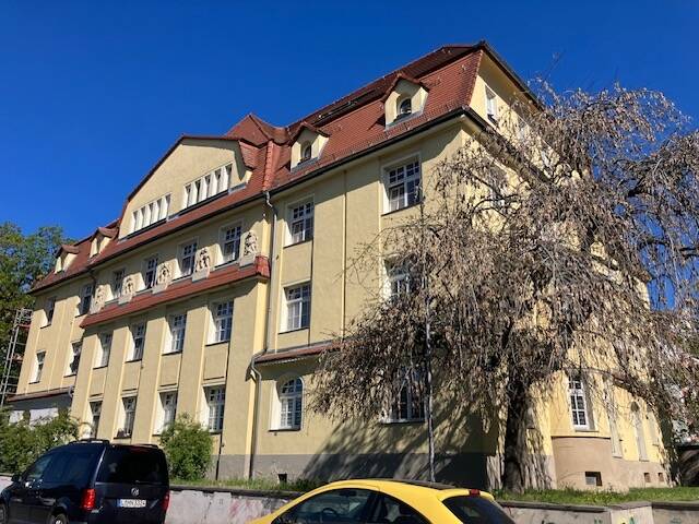 image-72928904