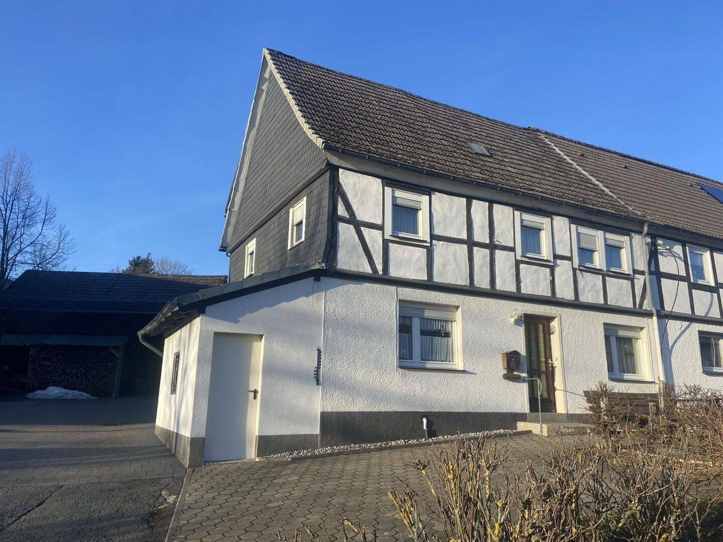 / Charmantes Fachwerkhaus wartet auf neues Leben!, 57413 Finnentrop