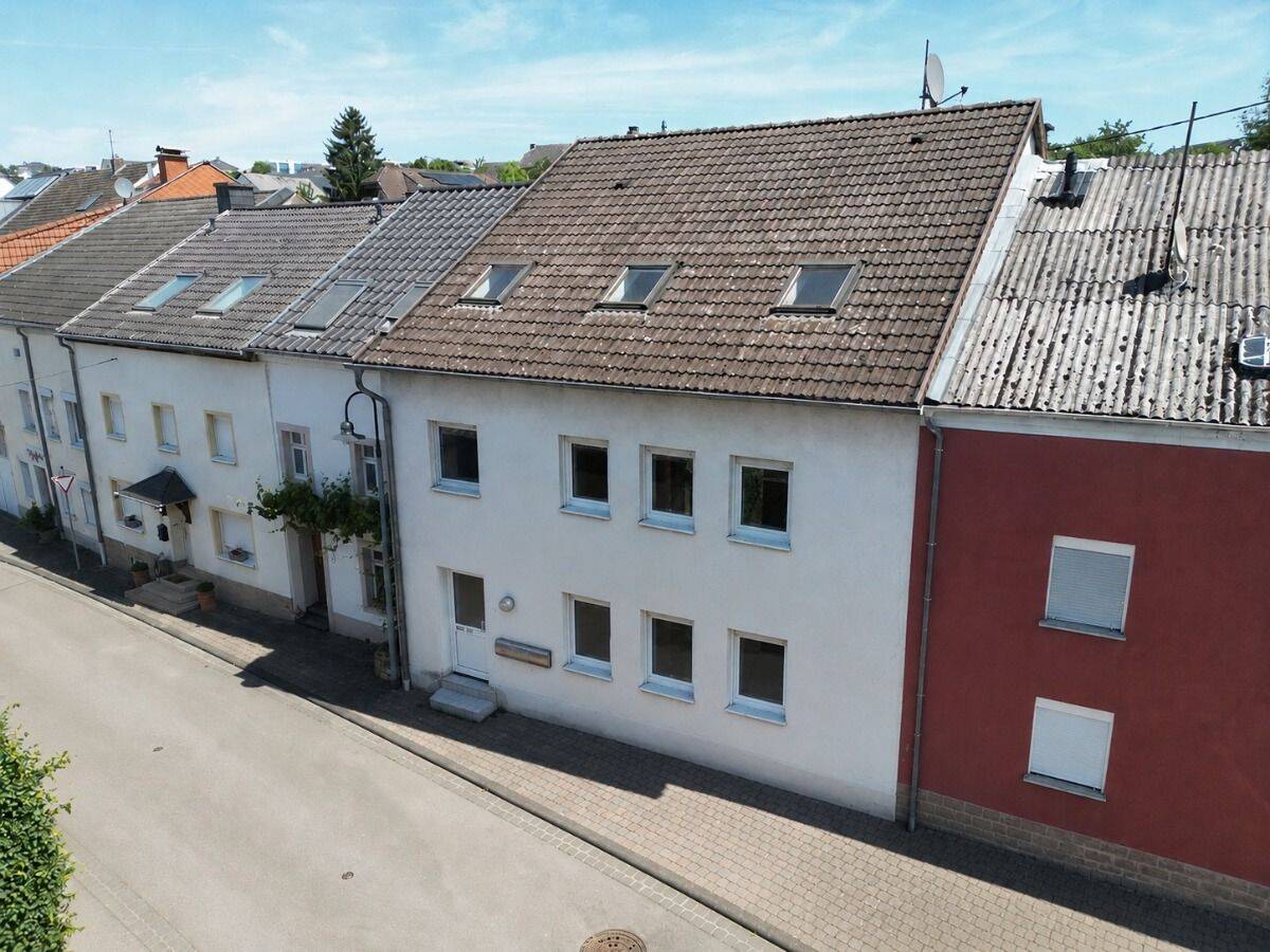 Wohnen nahe Luxemburg – Großzügiges Haus mit Terrasse, Garten und flexiblen Nutzungsmöglichkeiten, 54457 Wincheringen
