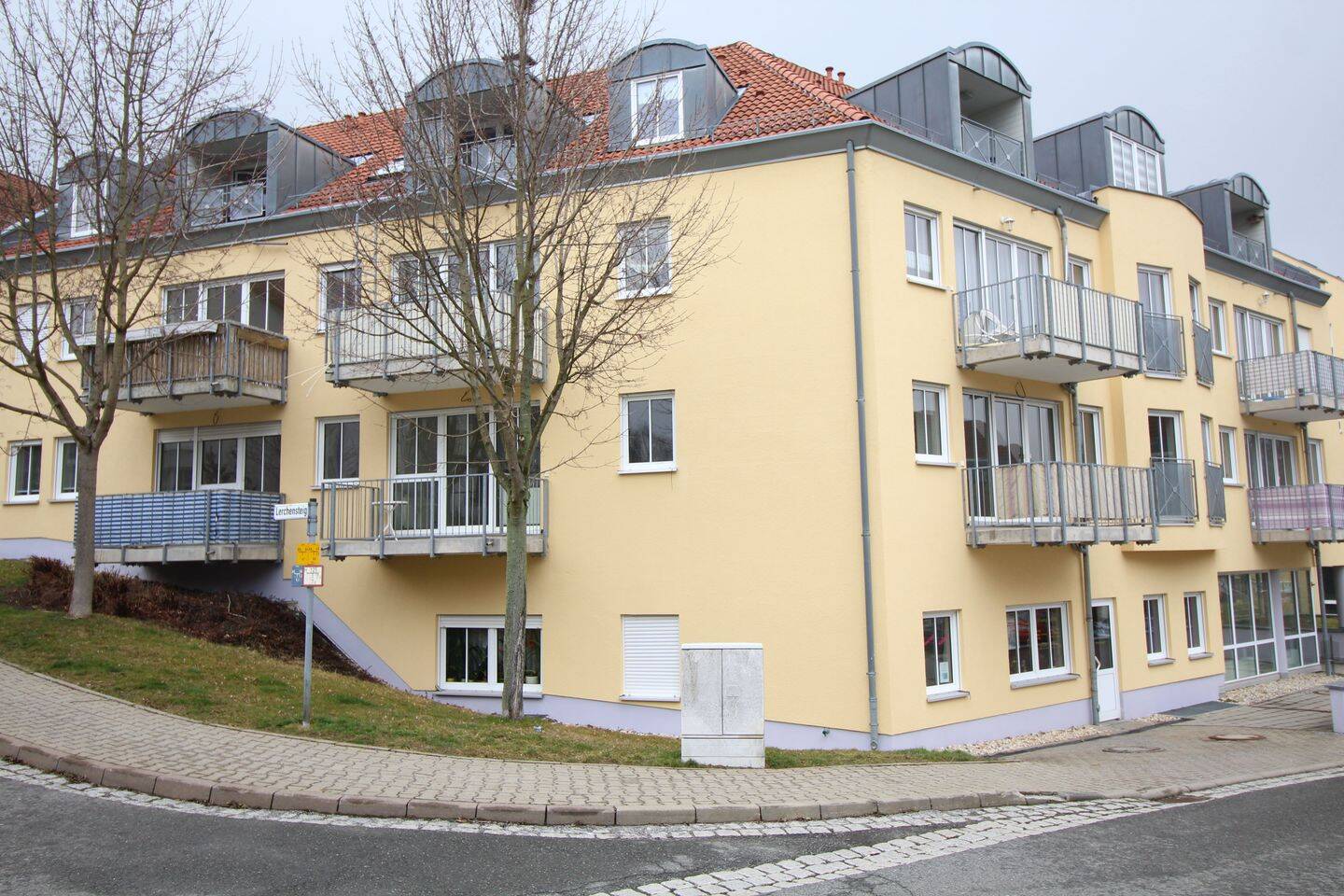 Kleine aber feine 2-Raumwohnung mit EBK! Balkon!, 9235 Burkhardtsdorf
