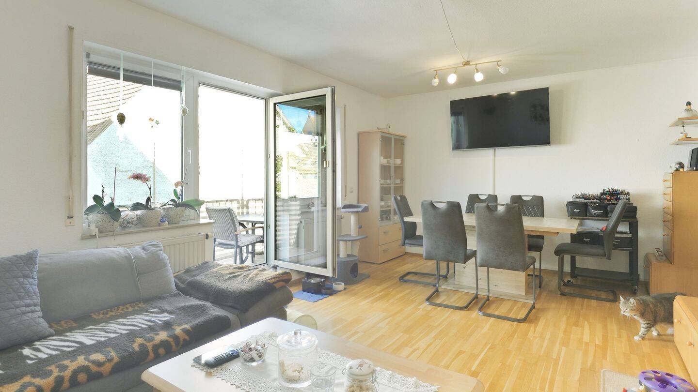 2,5 Zimmerwohnung mit Balkon, Aufzug und Stellplatz in Niederstotzingen, 89168 Niederstotzingen