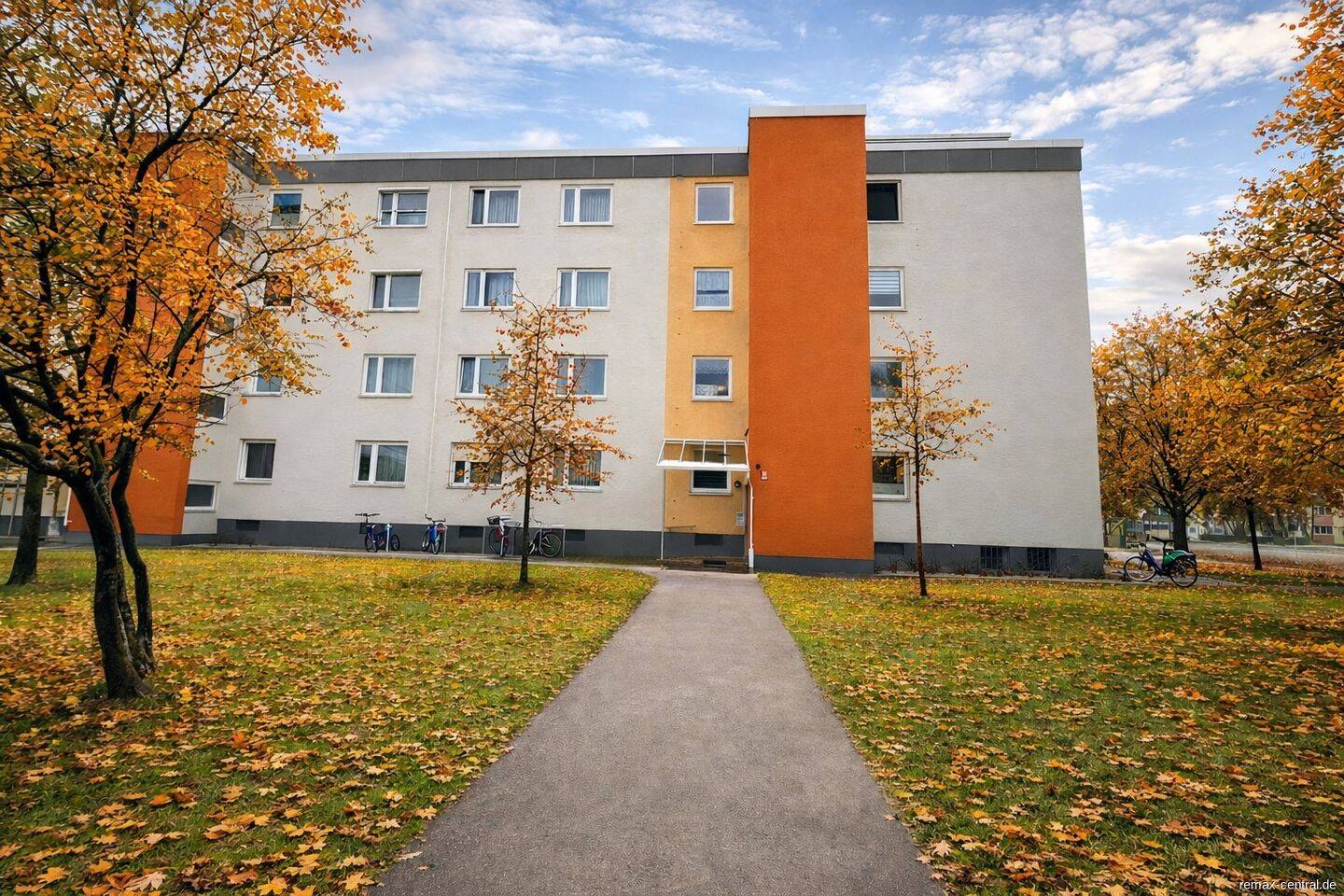 RE/MAX – Apartment in Feldmoching-Hasenbergl, 80933 München (Feldmoching-Hasenbergl Milbertshofen-Am Hart)