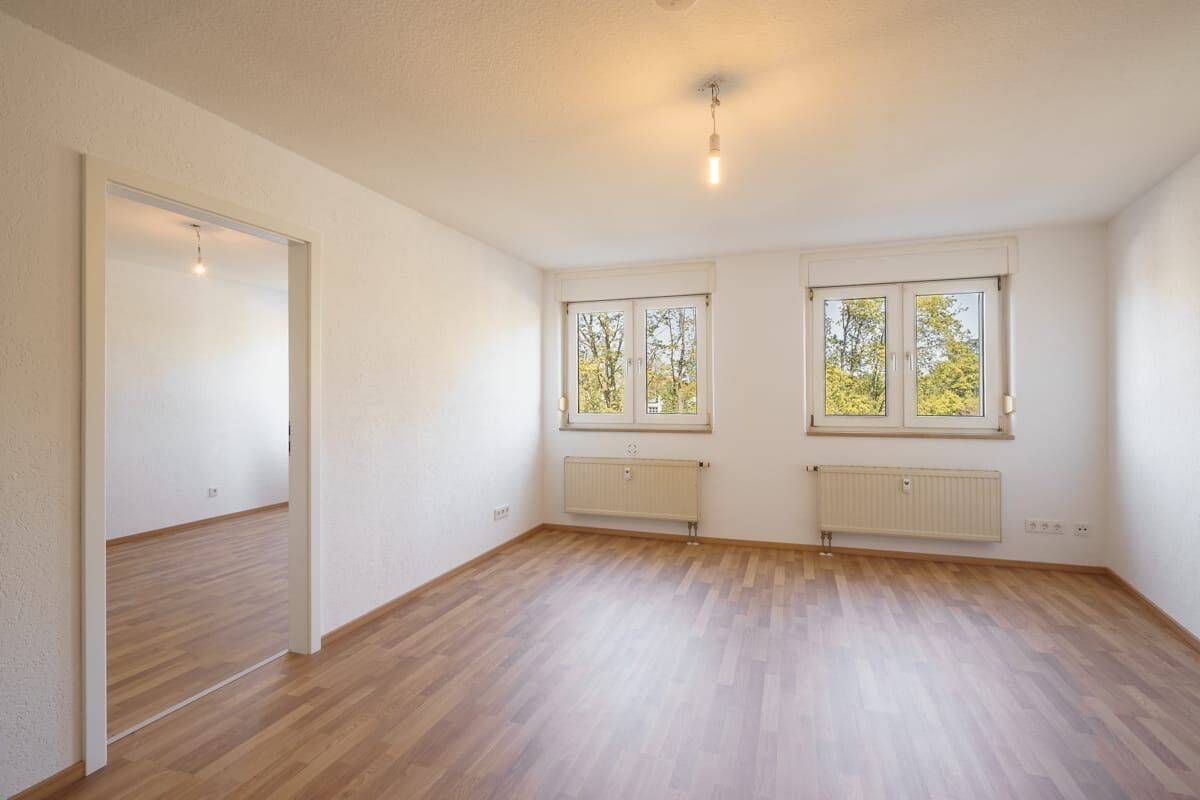 Sanierte 2-Zimmer-Wohnung Nähe U-Bahn Muggenhof, 90429 Nürnberg