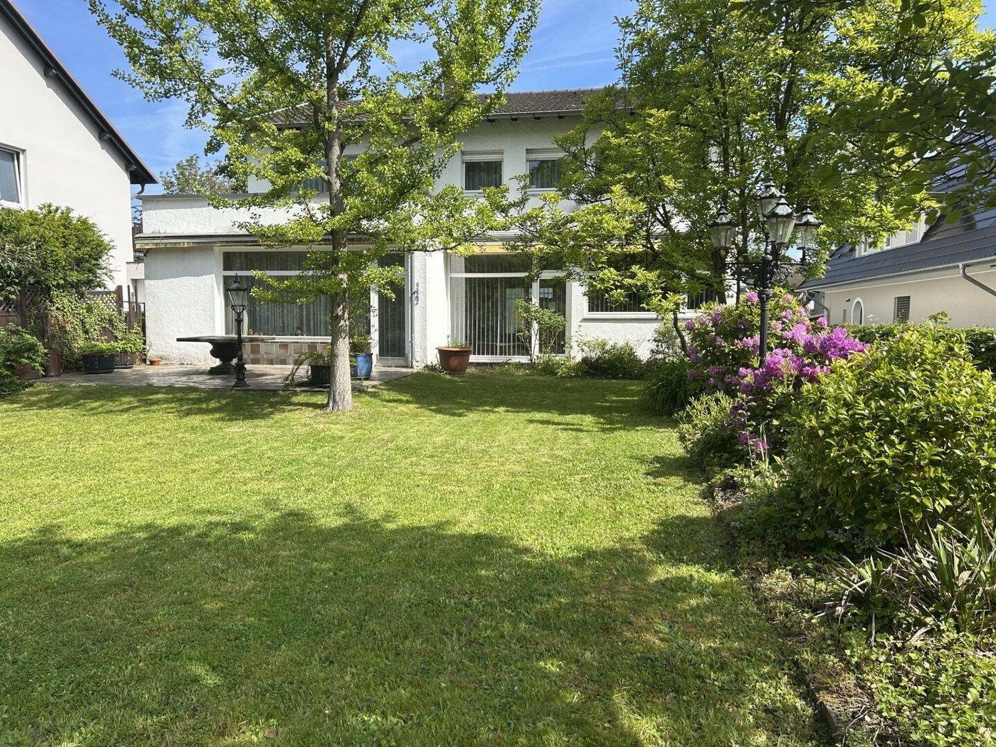 Wohnen am Kurpark: Preisreduzierung! Grundstück mit Seltensheitswert und Objekt mit Vintage-Charme!, 53773 Hennef (Sieg)