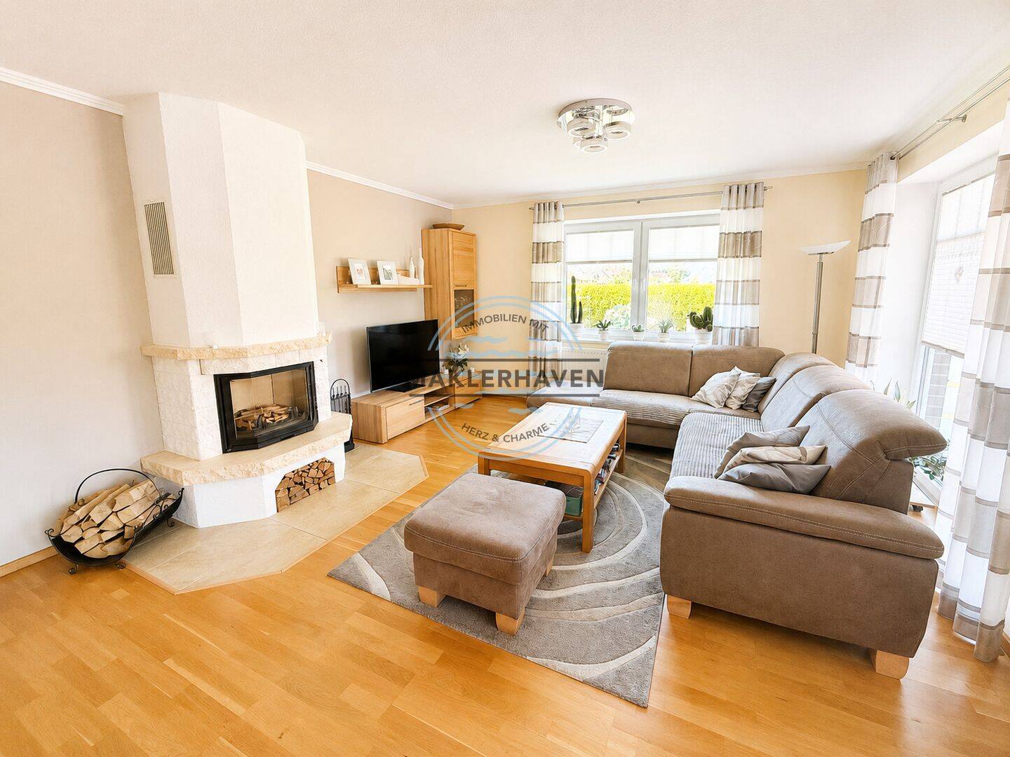 Absolutes Traumhaus. Exklusiver, äußerst gepflegter Bungalow, Wellnessbad, Sauna, Garten und Garage., 26409 Wittmund