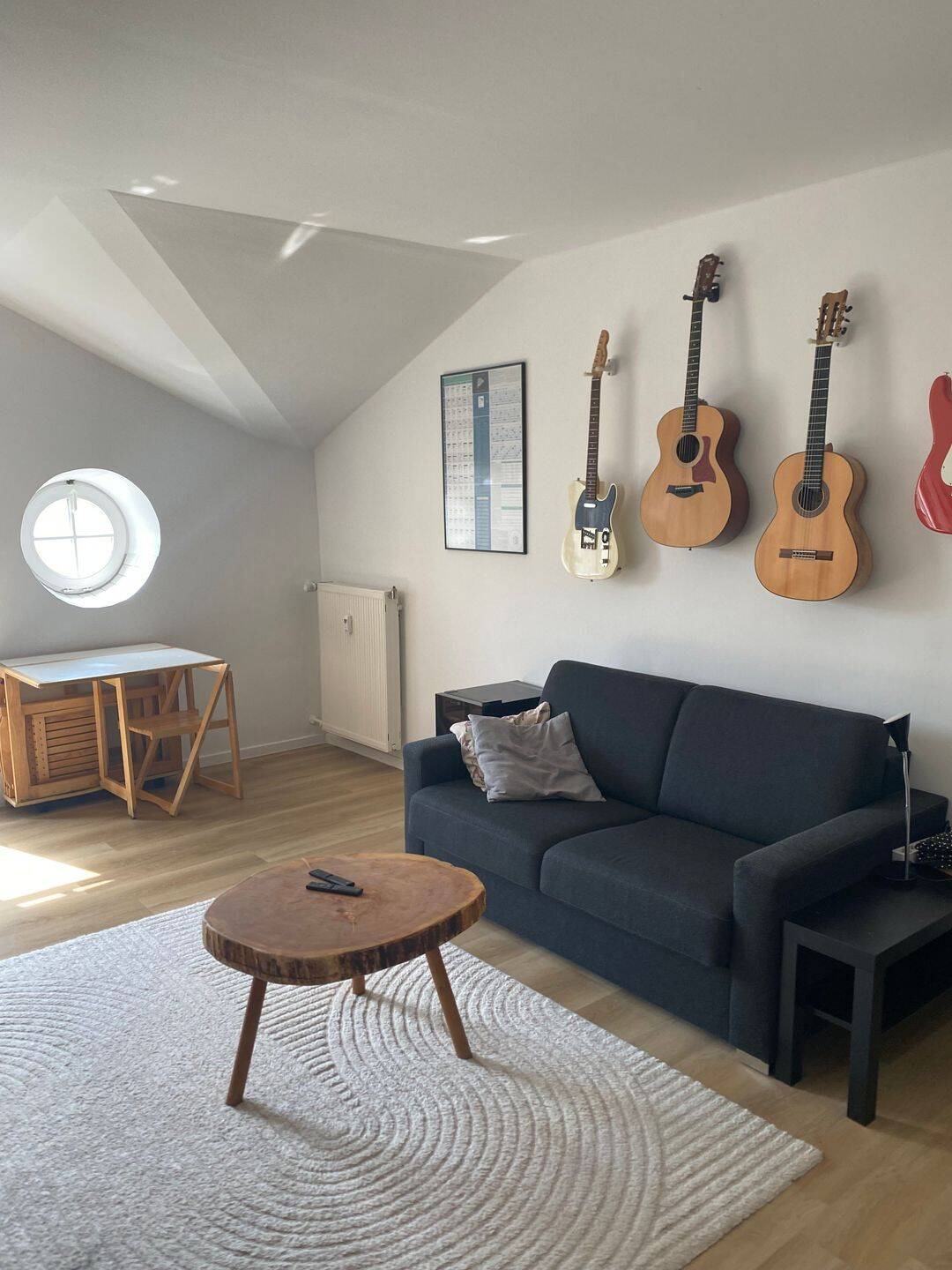 Außergewöhnliche 2,5-Zimmer Mansardenwohnung, 96047 Bamberg (Bamberg Gaustadt)