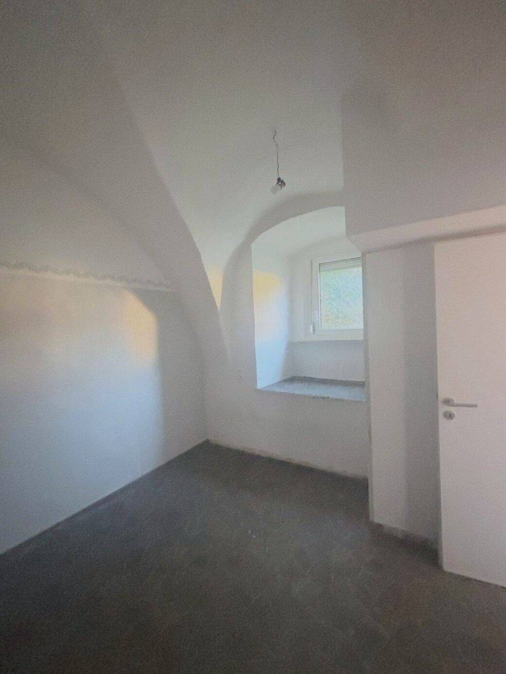 Klosterhof Zell – 2-Familienhaus mit Potential !, 97299 Zell a. Main