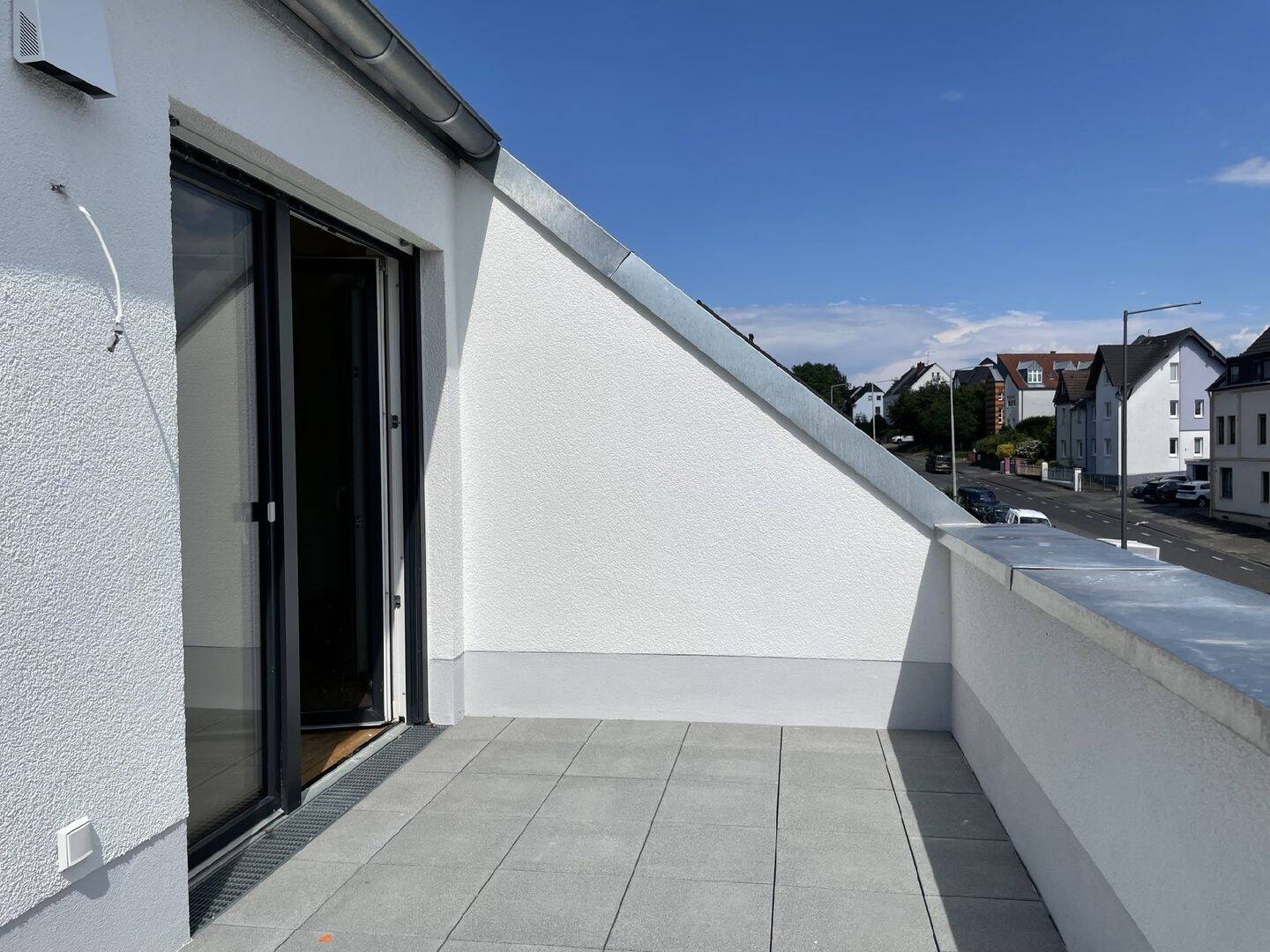 moderne Dachgeschosswohnung mit guter Anbindung nach Köln, 51375 Leverkusen (Schlebusch)