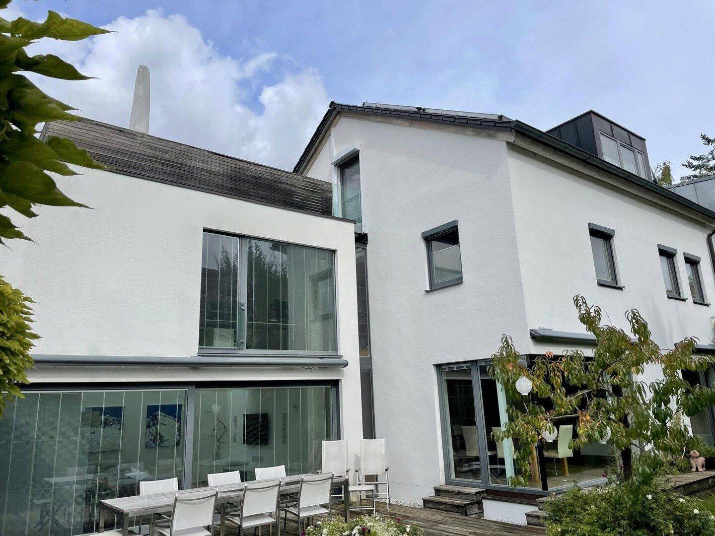 Architekten-Doppelhaushälfte mit Pool in Toplage Regensburg- West- kernsaniert, 93049 Regensburg (Großprüfening-Dechbetten-Königswiesen Innenstadt Westenviertel)