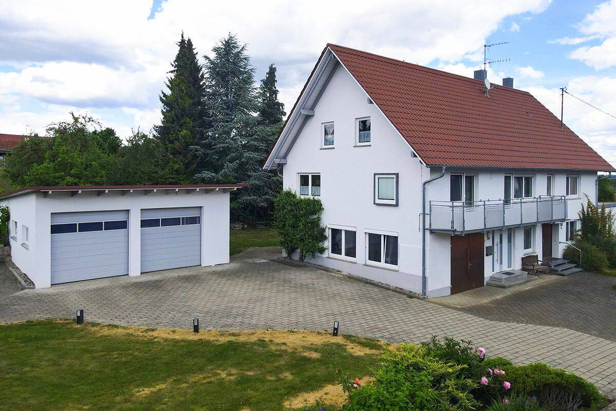 Eine Immobilie mit viel Platz, Flexibilität und Potenzial für Ihre Lebenskonzepte, 88521 Ertingen