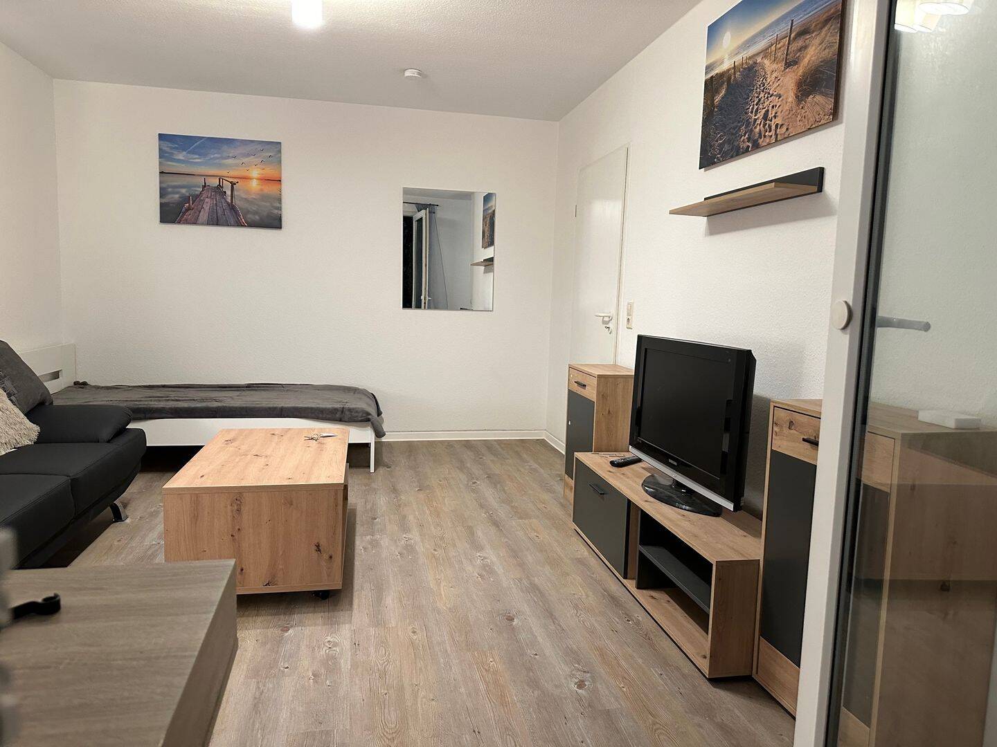 möblierte 1- Raum Wohnung mit Balkon in Jena- Ost, 7749 Jena