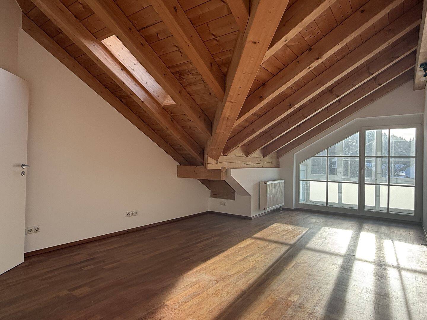 Überraschend großzügig! Hochwertige und helle 2-Zimmer-Wohnung in Penzberg, 82377 Penzberg