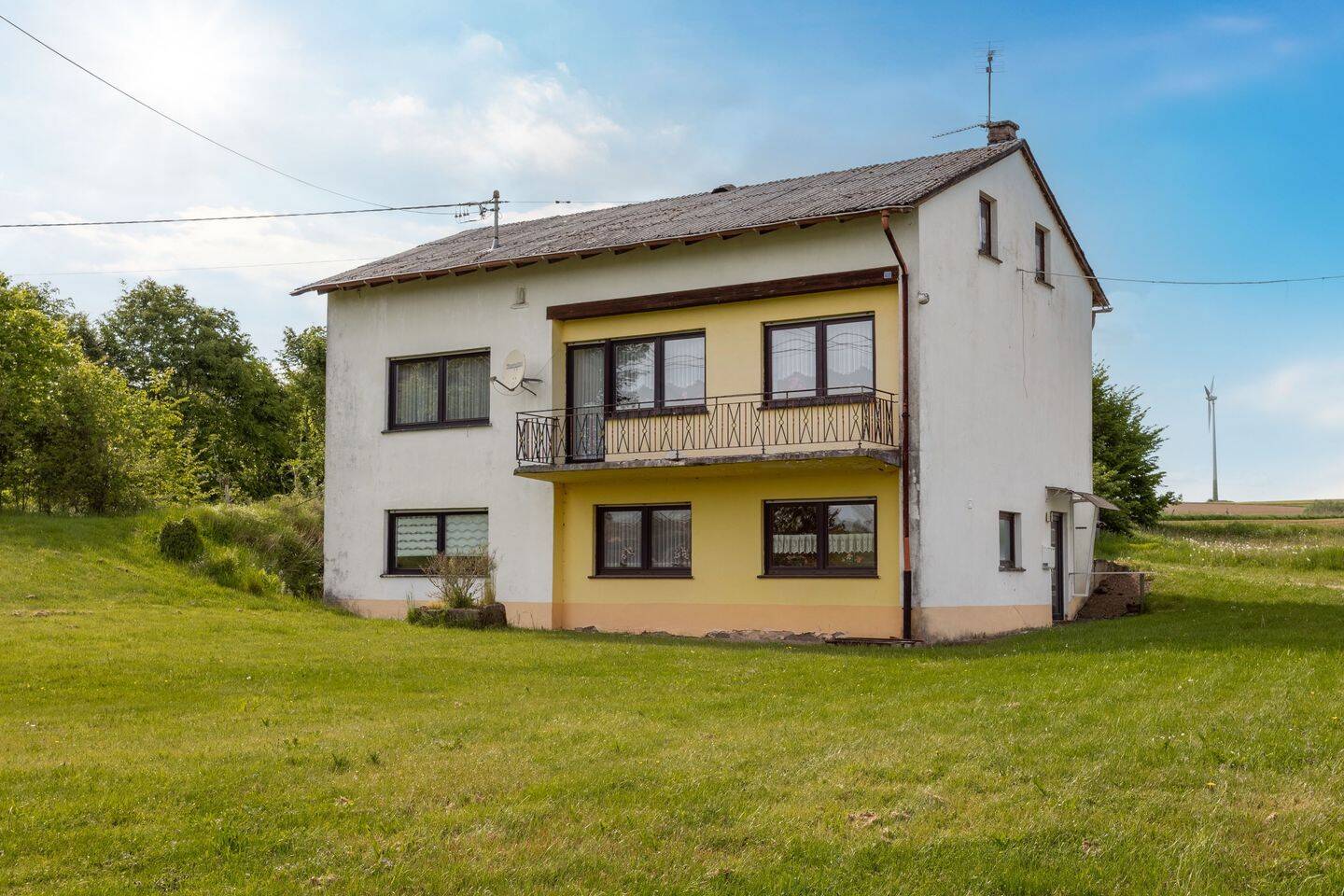PROVISIONSFREI am Ortsrand: Vielseitiges Idyll mit XXL-Grundstück (2.000 m²) & Scheune!, 54570 Kalenborn-Scheuern