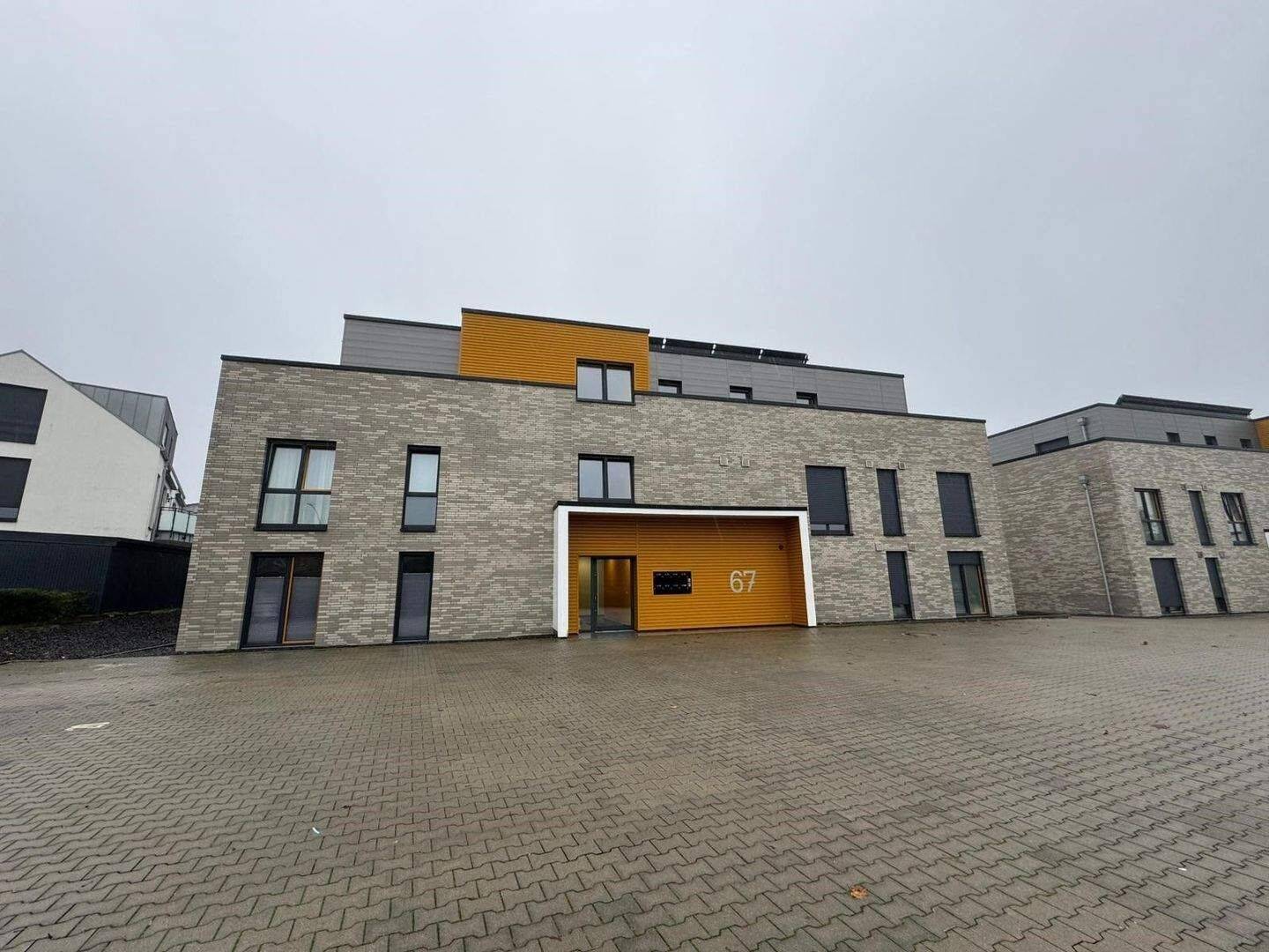 Exklusive, neuwertige 3 Zimmer Wohnung mit großem Balkon und EBK in Ibbenbüren zu vermieten, 49477 Ibbenbüren