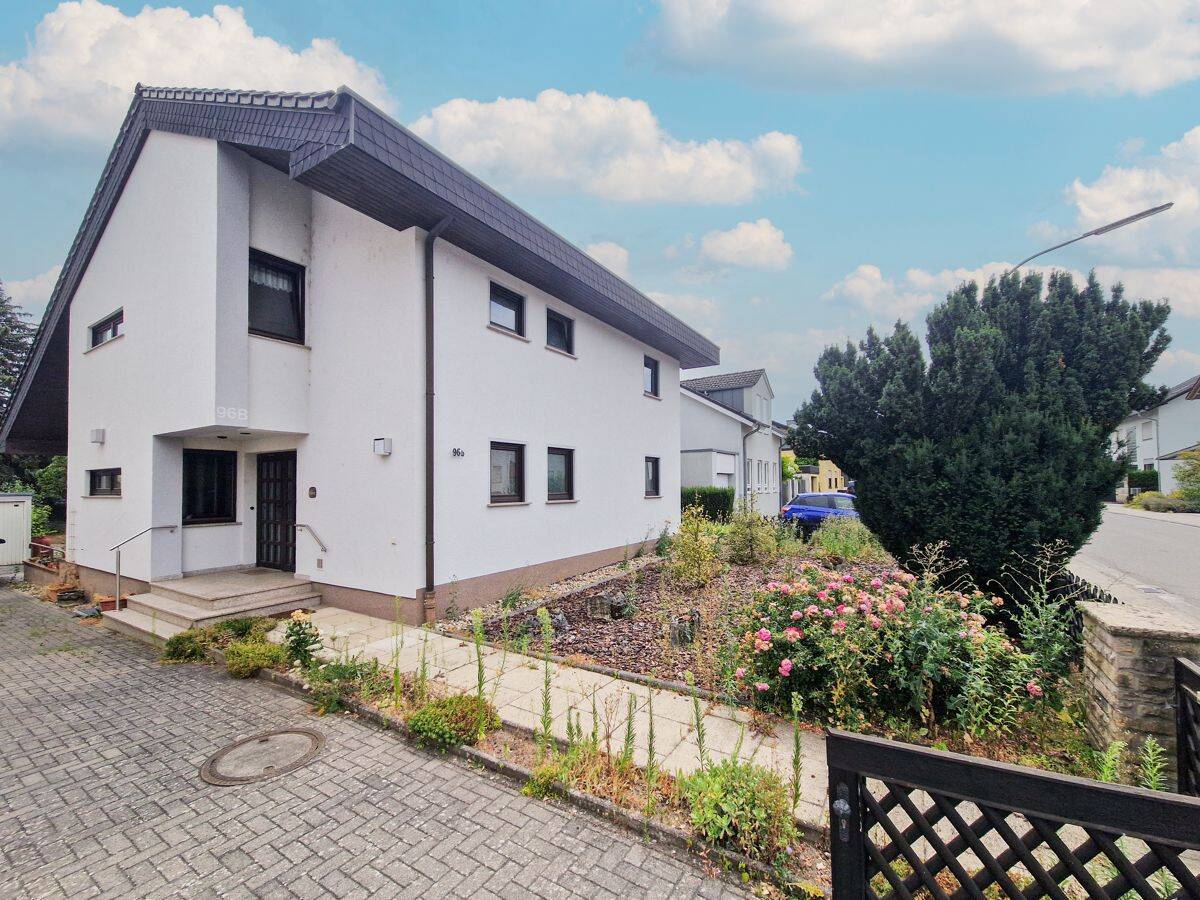 Zeitlose Substanz, liebevoll gepflegt: EFH mit Sauna, Kamin & Garten – im Erbbaurecht, 55218 Ingelheim am Rhein