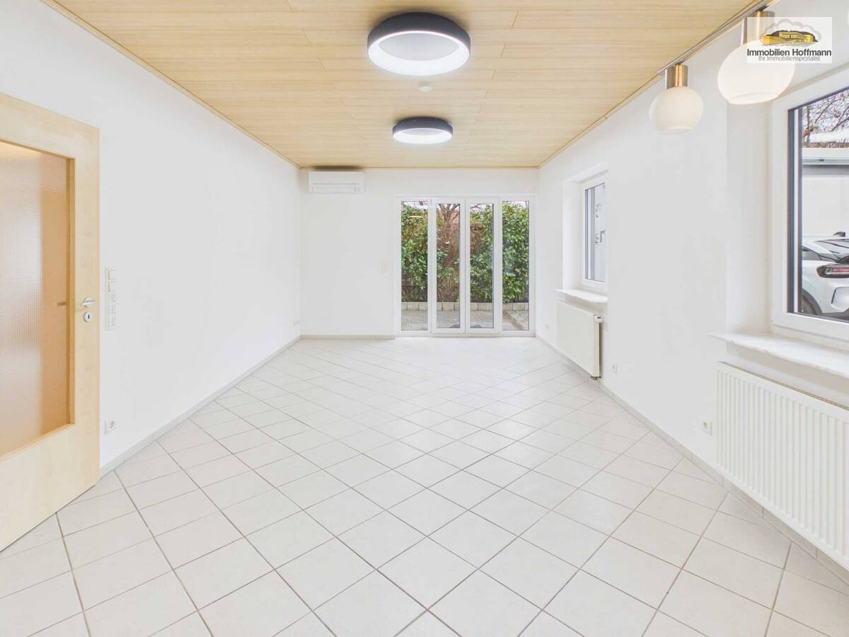 Wohnen auf einer Ebene: Moderne EG-Wohnung mit Terrasse & Stellplatz in Alzenau, 63755 Alzenau