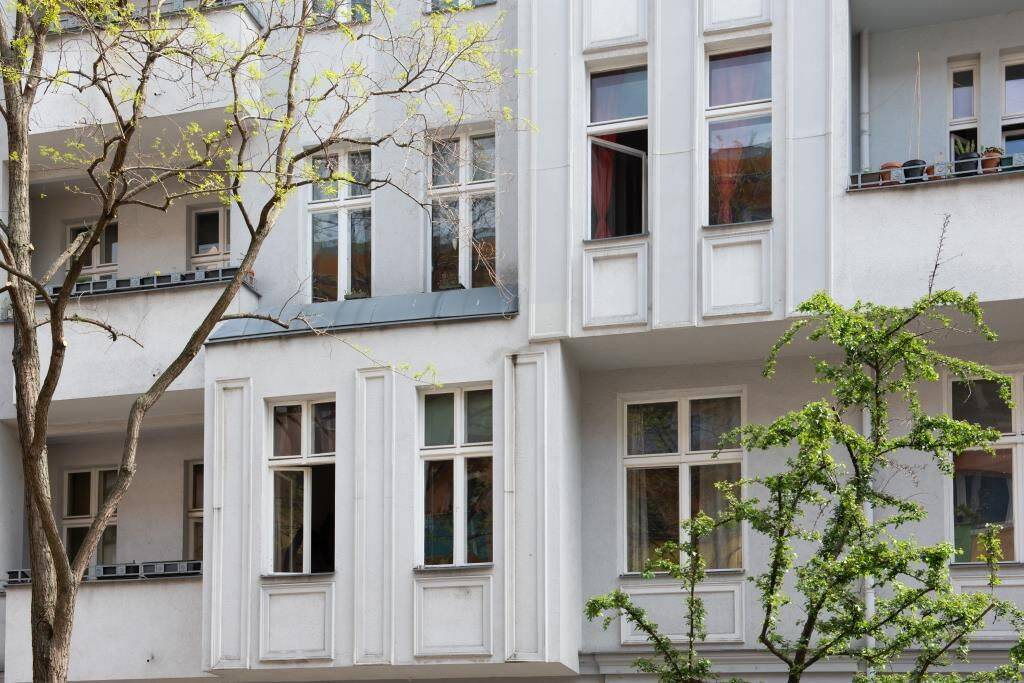 Ihre Chance auf Kapital: Vermietete 2-Zimmer-Wohnung mit Balkon in Neukölln, 12043 Berlin (Neukölln)