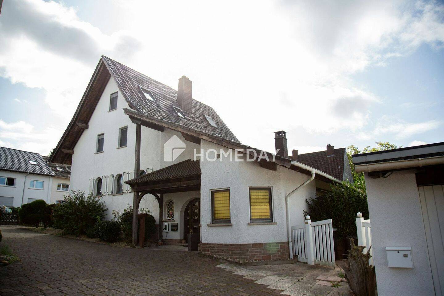 Großes Einfamilienhaus in Pirmasens mit Galerie, Garten, Terrasse und Doppelgarage, 66955 Pirmasens (Erlenbrunn Innenstadt Niedersimten Ruhbank Winzeln)