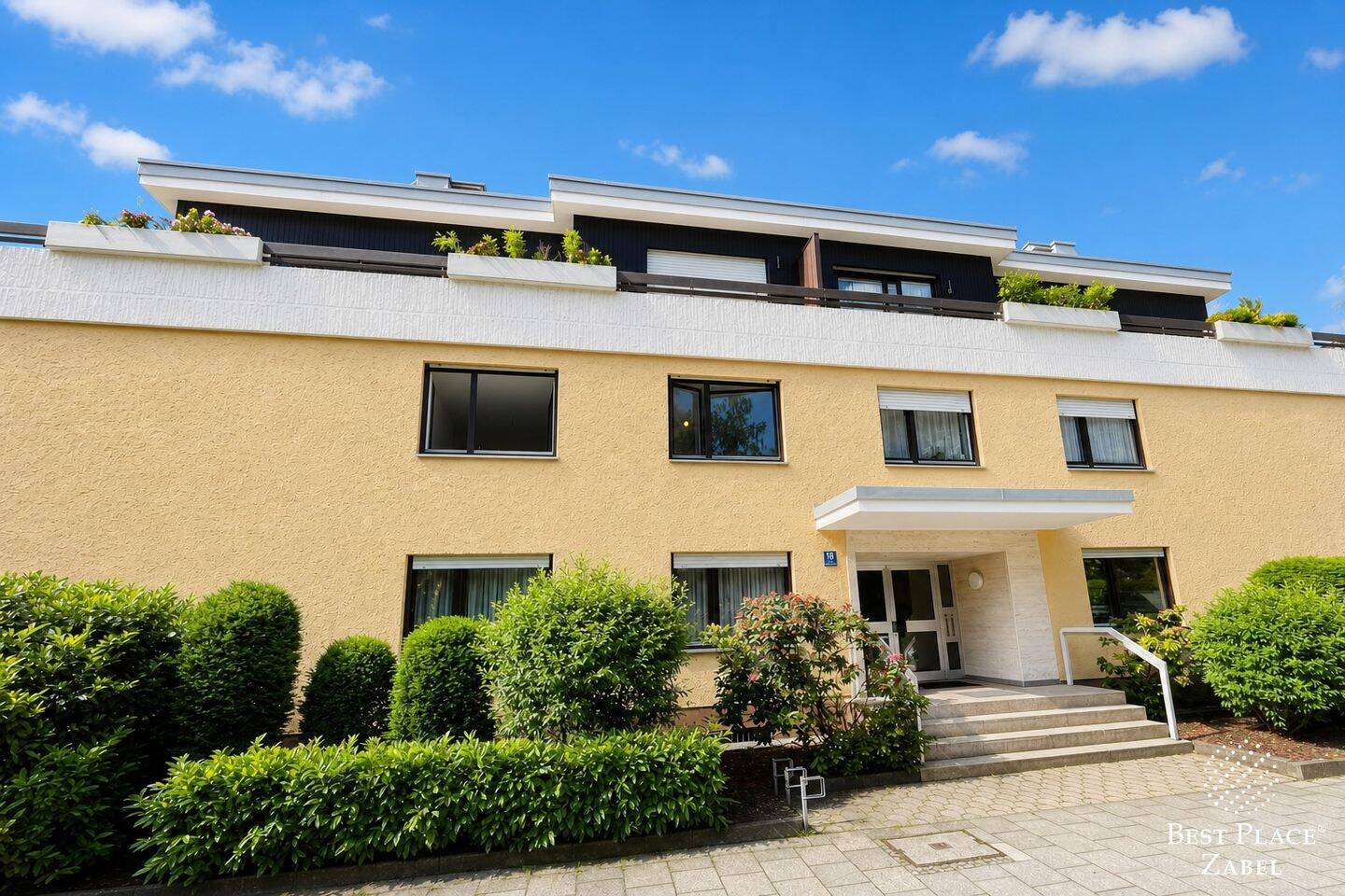 Einmalige Gelegenheit: Gut geschnittene und sanierte 3-Zimmer-Wohnung in Bestlage Harlaching, 81545 München (Untergiesing-Harlaching)