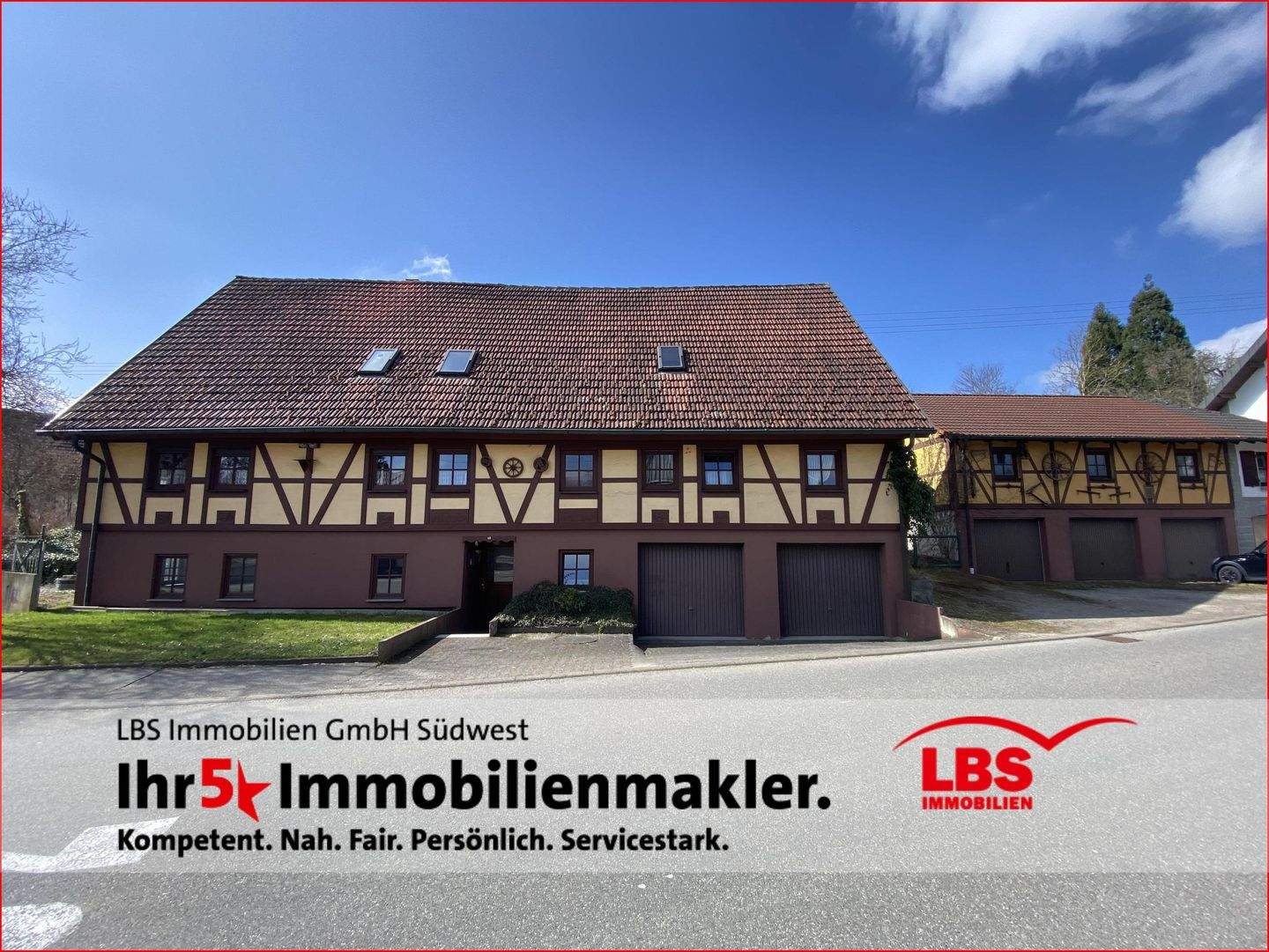Mehrfamilienhaus mit 4 Einheiten auf großem Grundstück, 78713 Schramberg