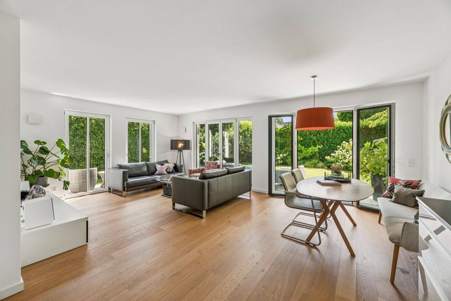 Hochwertige 4-Zimmer-Gartenwohnung in ruhiger Bestlage von Solln, 81479 München (Thalk. Obersendl.-Forsten-Fürstenr.-Solln)