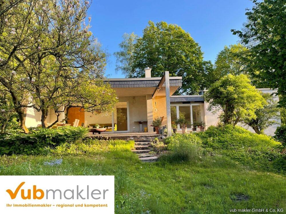 Rarität im Fichtelgebirge: Kernsanierter Bauhaus-Bungalow mit 163m² auf 7.500 m² Parkgrundstück, 95659 Arzberg