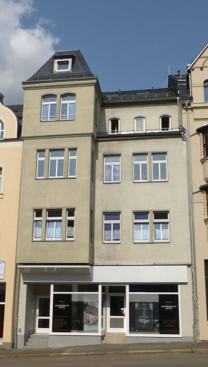 Sanierte 4-Raumwohnung mit Terrasse am Altmarkt, 9350 Lichtenstein/Sa.