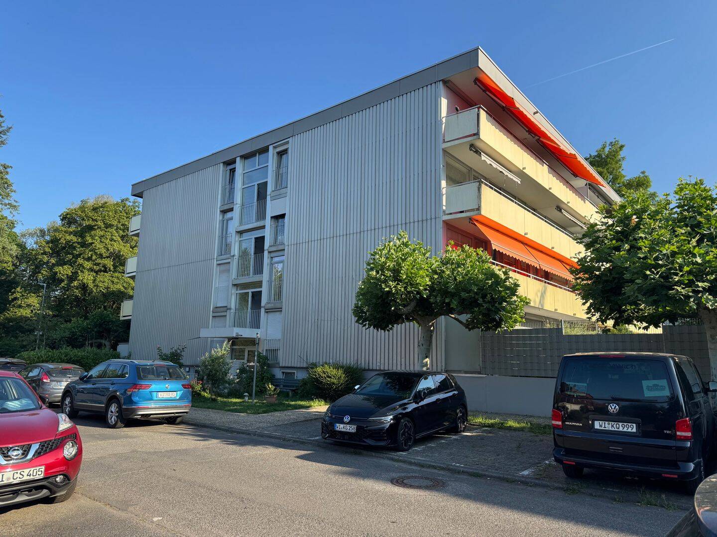 123 m² Familienwohnung in Wiesbaden-Auringen | 4 Zimmer | EBK | Balkon | Stellplatz, 65207 Wiesbaden