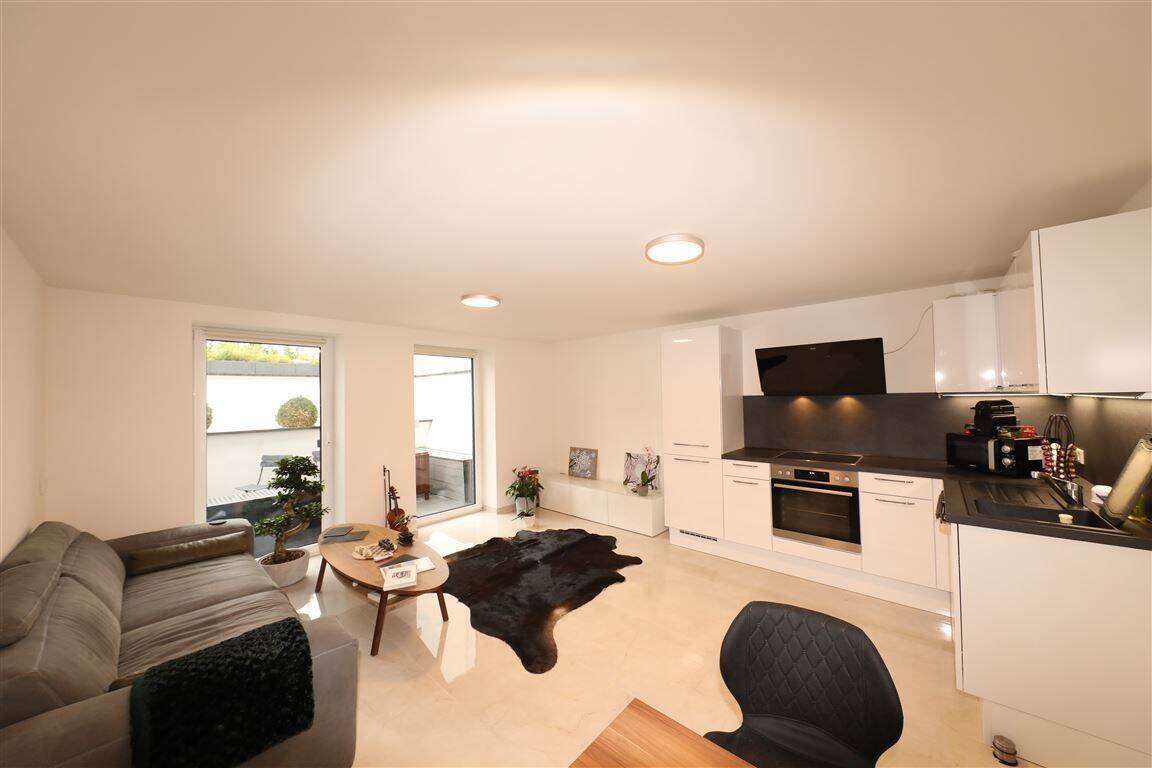 Immobilien-Richter: 55 m² möblierte Designer-Wohnung in Top-Lage von Düsseldorf-Unterrath, 40468 Düsseldorf (Derendorf Golzheim Lichtenbroich Stockum Unterrath)