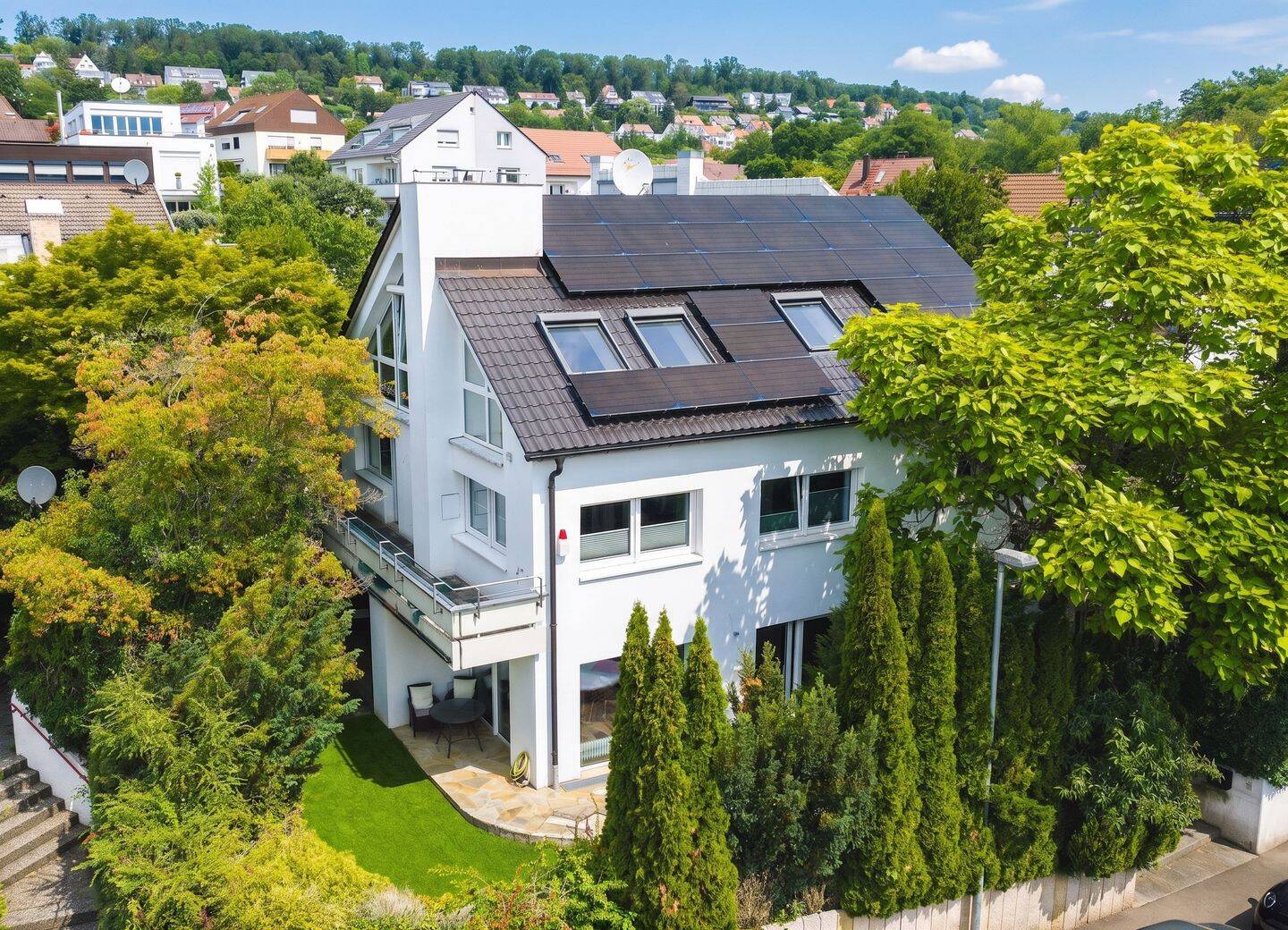 Rarität: Modernisierter Wohntraum in bevorzugter Lage, 70569 Stuttgart (Büsnau Kaltental Vaihingen)
