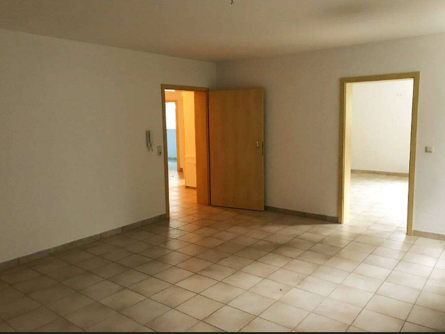 Schöne 1,5-Zimmer Wohnung in Stegaurach inkl. Einbauküche ab sofort (Stadtbusanbindung), 96135 Stegaurach