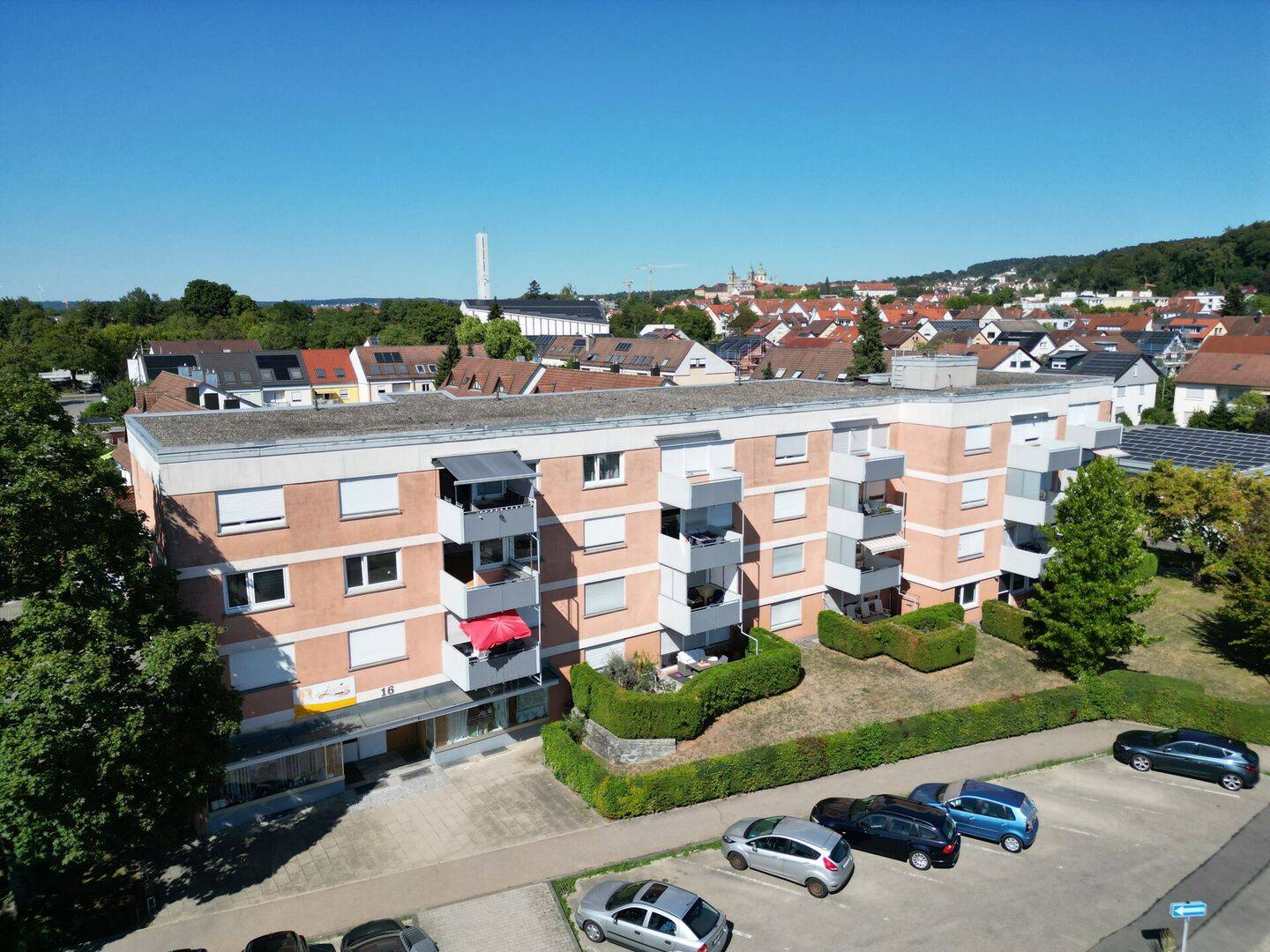 Helle und großzügige 4-Zimmer-Wohnung in ruhiger Wohngegend von Weingarten, 88250 Weingarten