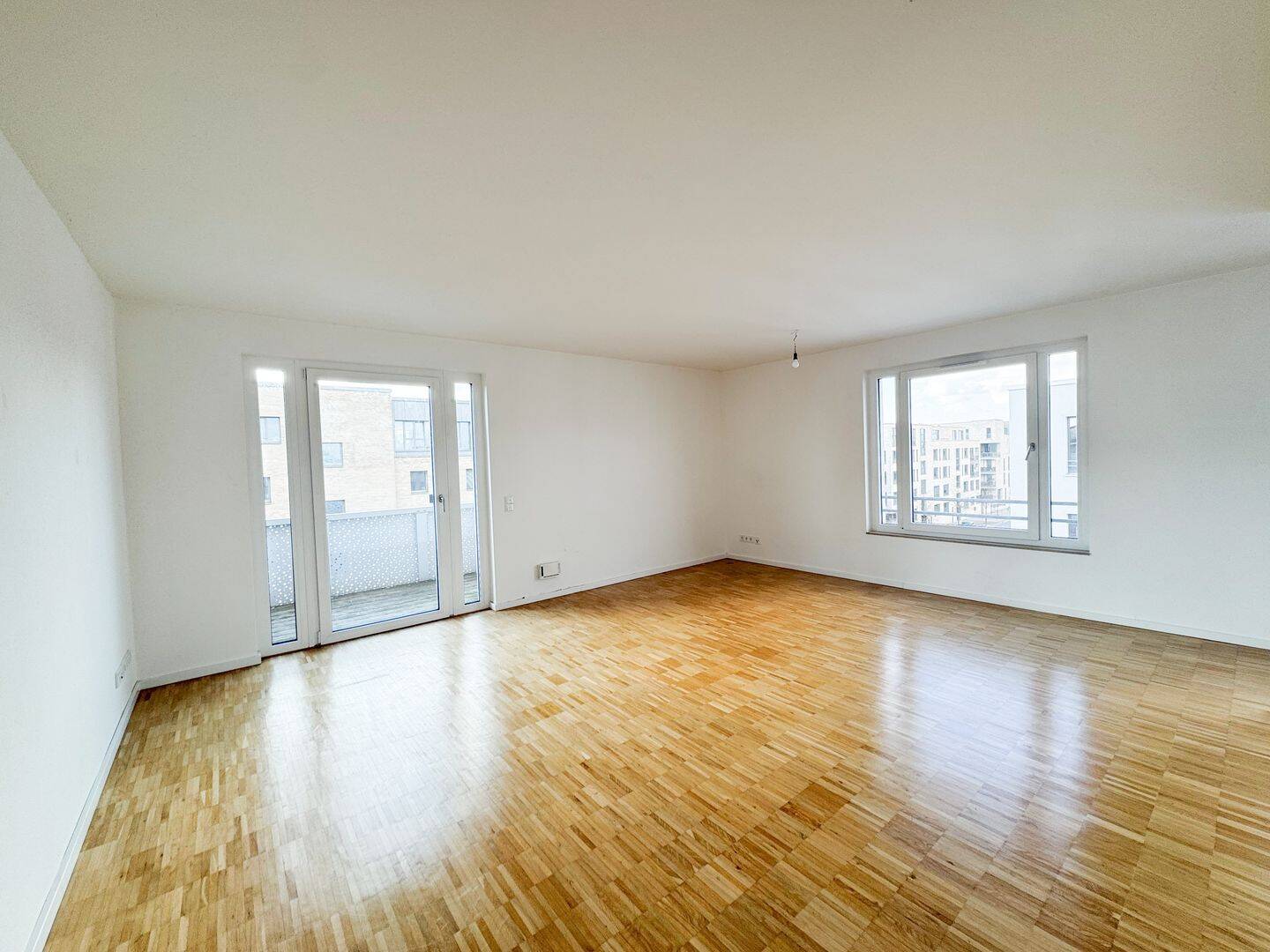 Moderne 3-Zimmer-Wohnung mit EBK, 28217 Bremen (Handelshäfen Steffensweg Utbremen Westend)