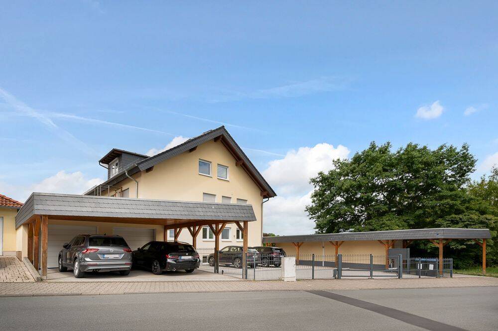 Vollvermietet & saniert: Top MFH mit DHH-Neubaupotenzial!, 61267 Neu-Anspach