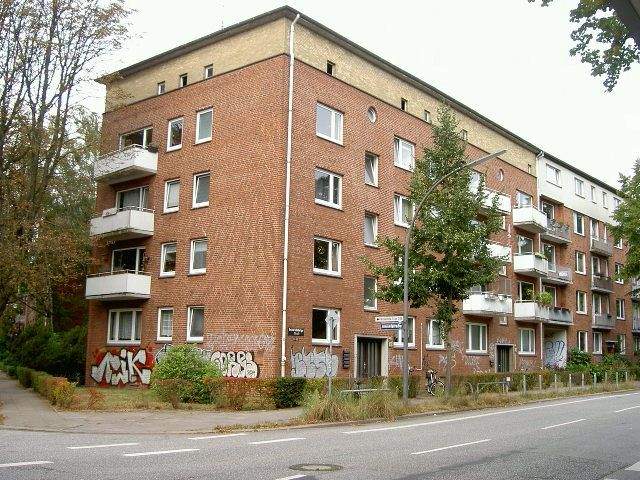 Echternach Immobilien: … 2 Zi.-Wohnung in zentraler Lage!, 22081 Hamburg (Hamburg-Nord Barmbek-Süd Uhlenhorst)