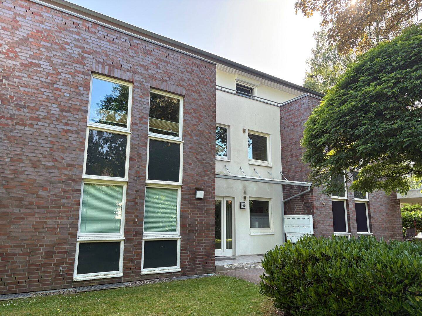 HH-Wellingsbüttel/ Sasel schöne 4. Zi. EG-Mais.-Whg. mit Terasse u. 2 Bädern – Direkt vom Eigentümer, 22391 Hamburg (Wandsbek)