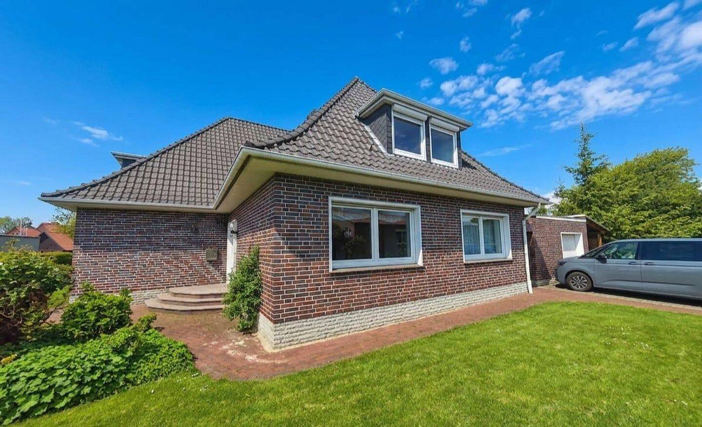 Großzügiges Einfamilienhaus mit PV-Anlage, großem Garten & starkem Potenzial Kaufpreis: 319.000, 27239 Twistringen