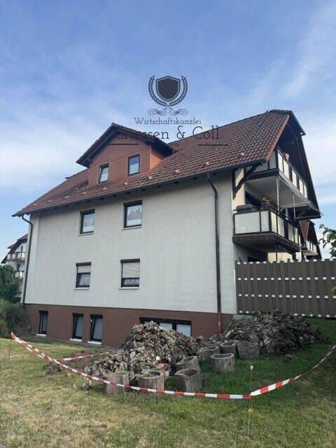 Wunderschöne 2-Raum-Wohnung im Dachgeschoss mit Balkon in Haina, 99869 Nessetal (Haina)
