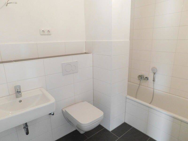 Einzugsbereite renoierte Wohnung mit Balkon !, 58453 Witten