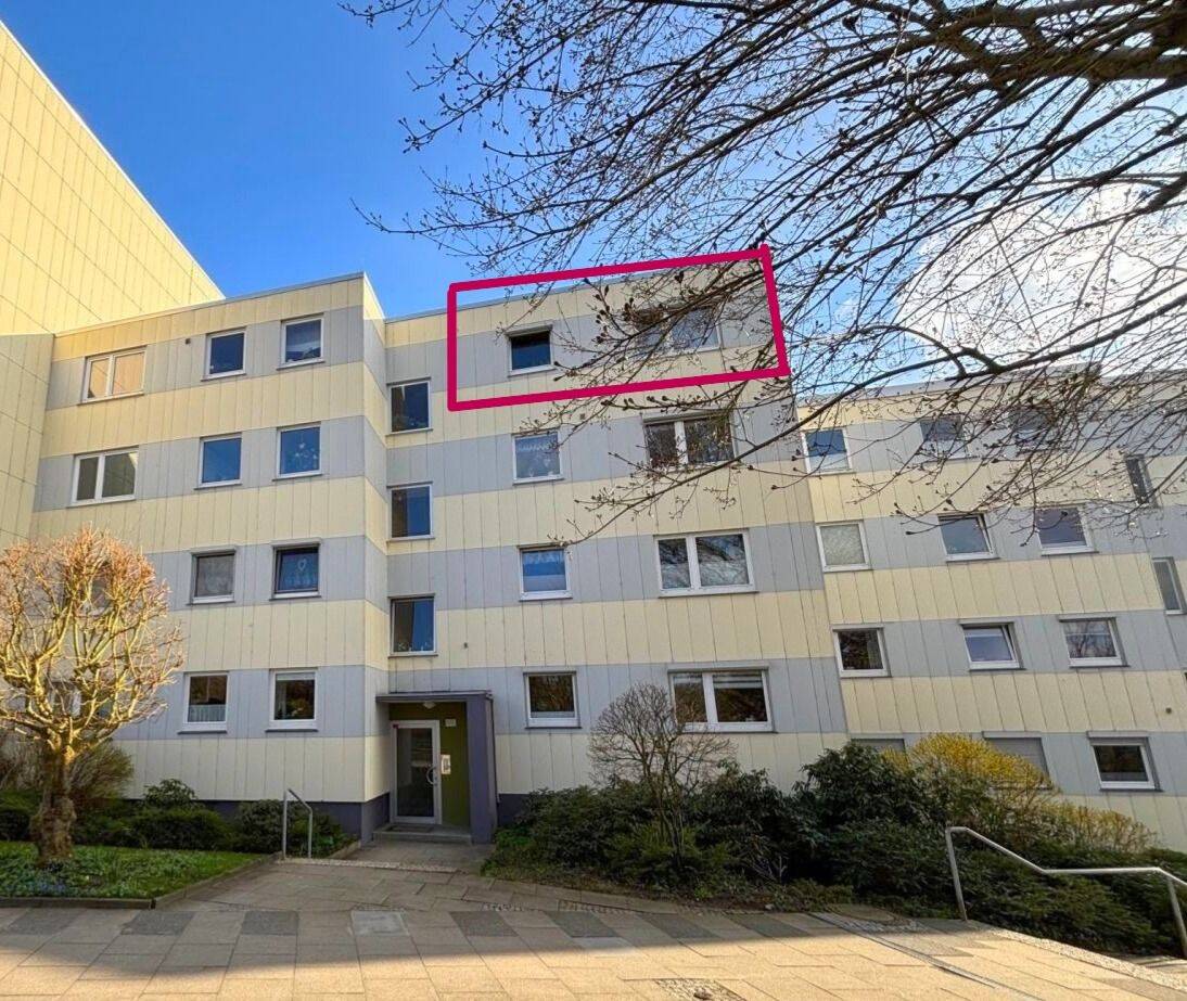 Ruhige 3-Zimmer-Dachgeschosswohnung mit Weitblick am Tröndelsee in Kiel, 24148 Kiel (Ellerbek Wellingdorf)