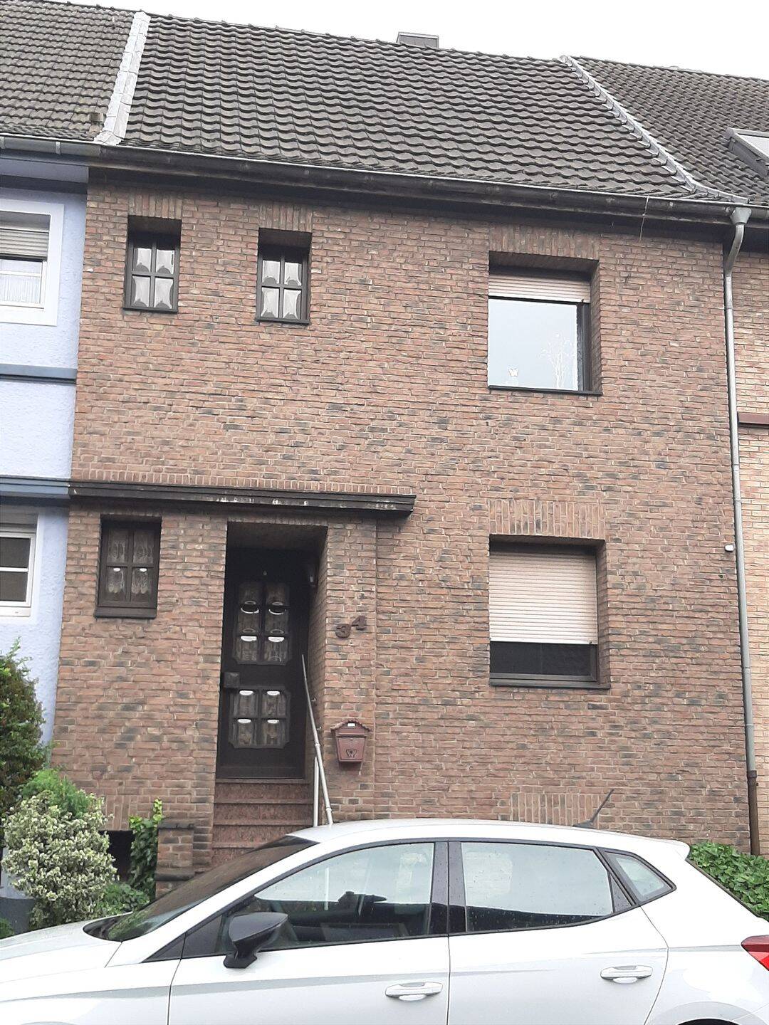 Reihenmittelhaus in Duisburg Hüttenheim, 47259 Duisburg (Huckingen Hüttenheim Mündelheim Ungelsheim Wanheim-Angerhausen)