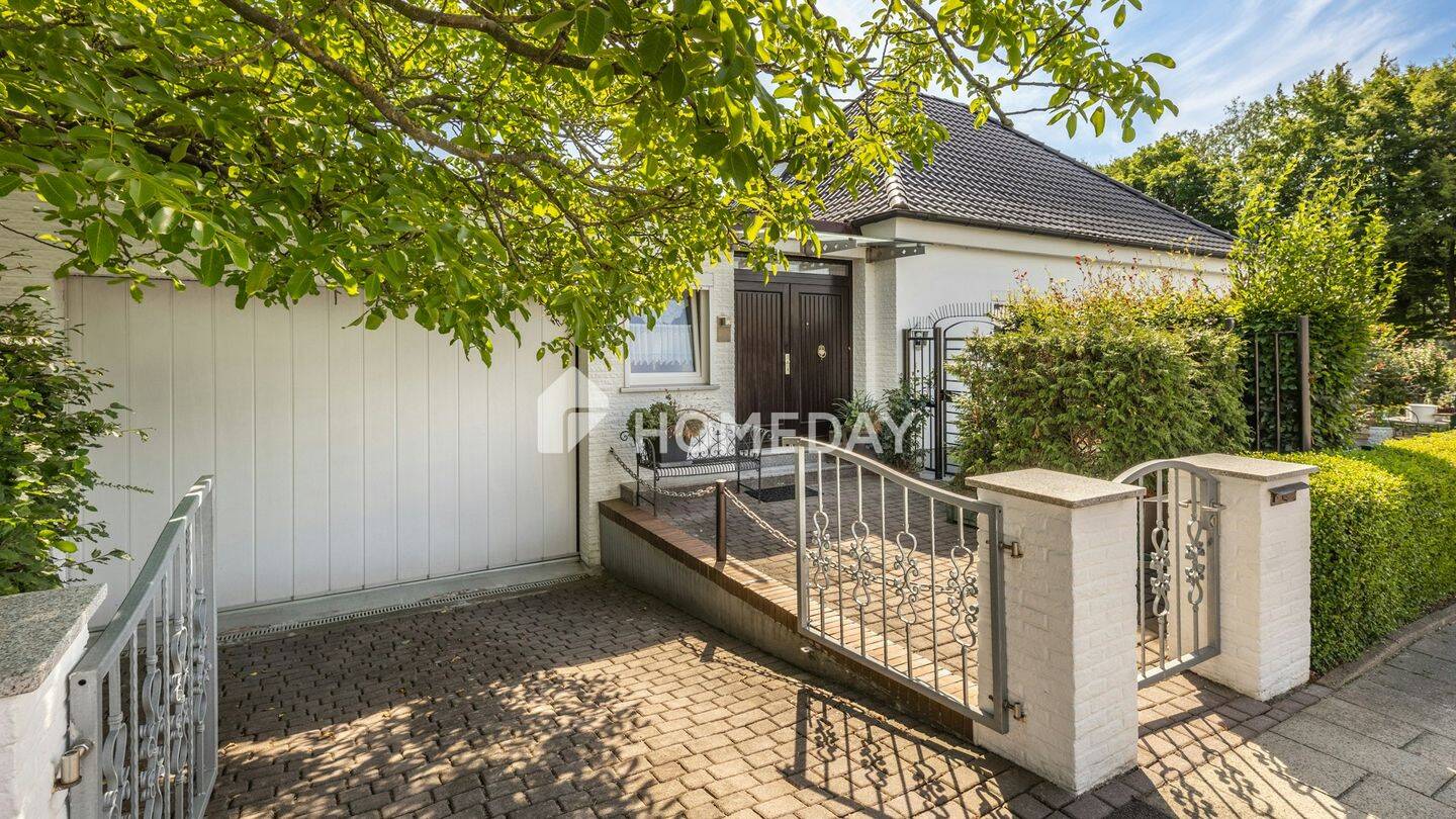 Ihr neues Zuhause – hochwertig modernisiert, top gepflegt & mit wunderschönem Garten samt Terrasse, 27580 Bremerhaven (Lehe Speckenbüttel Weddewarden Überseehafen)