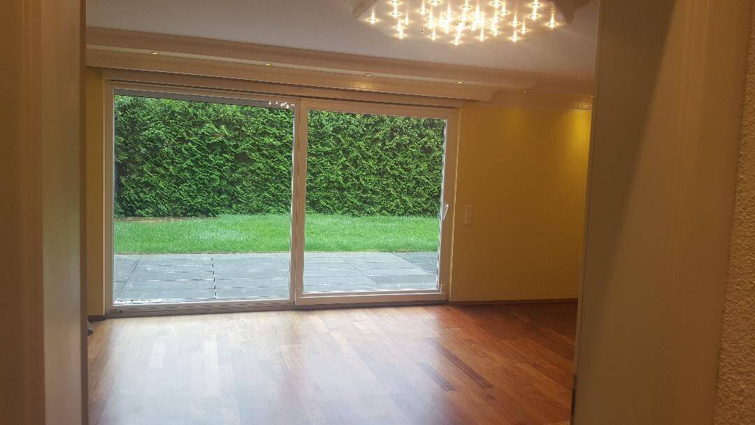 Modernes Reihenendhaus: Gehobene Ausstattung, Garten & 2 Stellplätze, 51379 Leverkusen (Opladen)