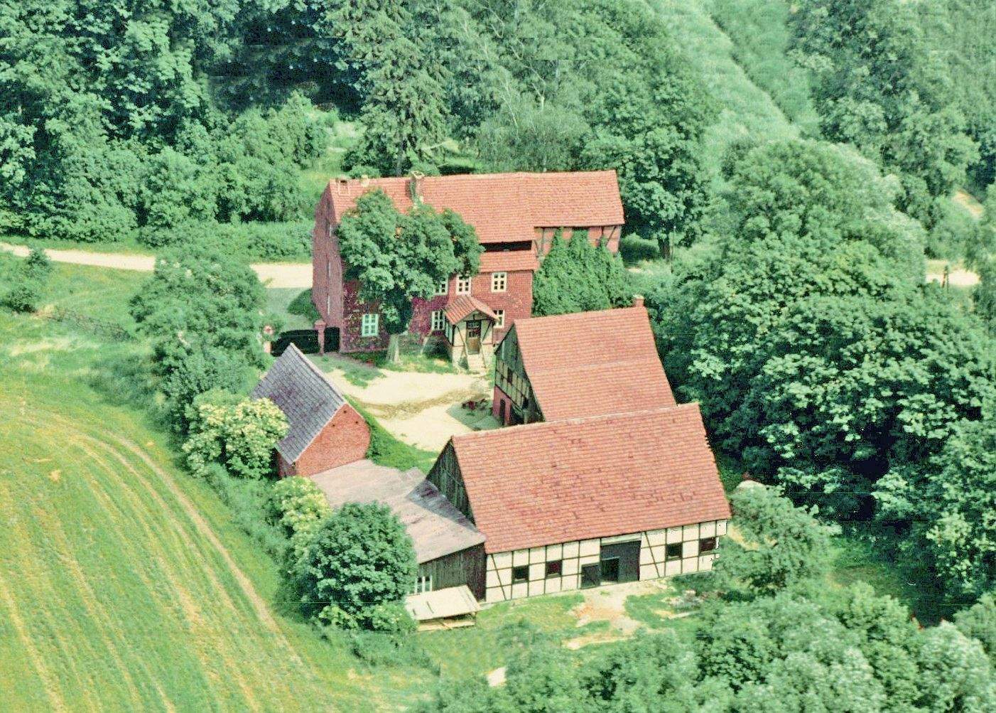 Diese außerordentlich Gruppe von 5 faszinierenden Gebäuden mit enormem Potenzial, kann ein Traumhaus für die Familie oder eine Geschäftsinvestition, 16909 Heiligengrabe