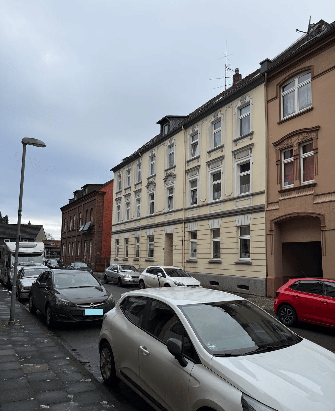 Mehrfamilienhaus mit viel Potential!, 45327 Essen (Katernberg Stoppenberg)